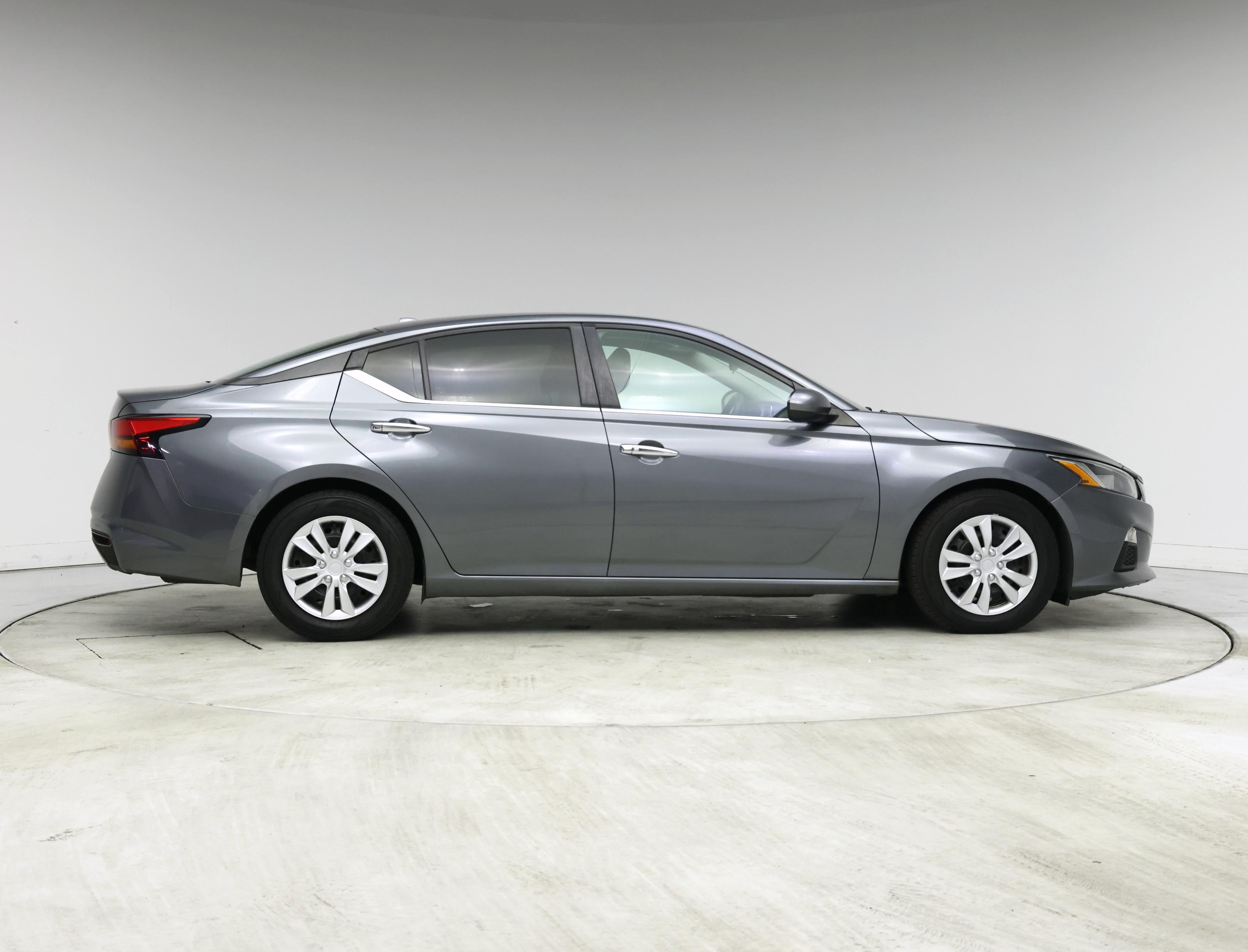 Thumbnail: 2019 Nissan Altima - 7