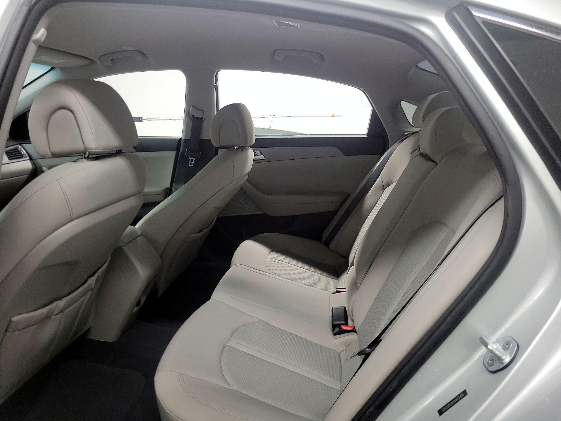 Thumbnail: 2015 Hyundai Sonata - 16
