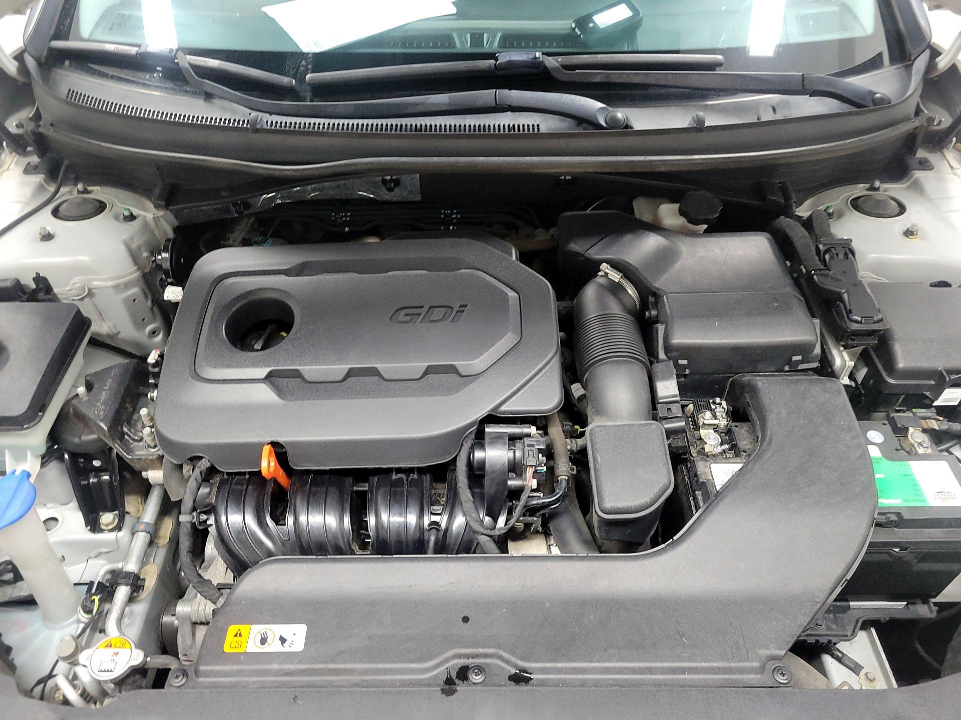 Thumbnail: 2015 Hyundai Sonata - 18