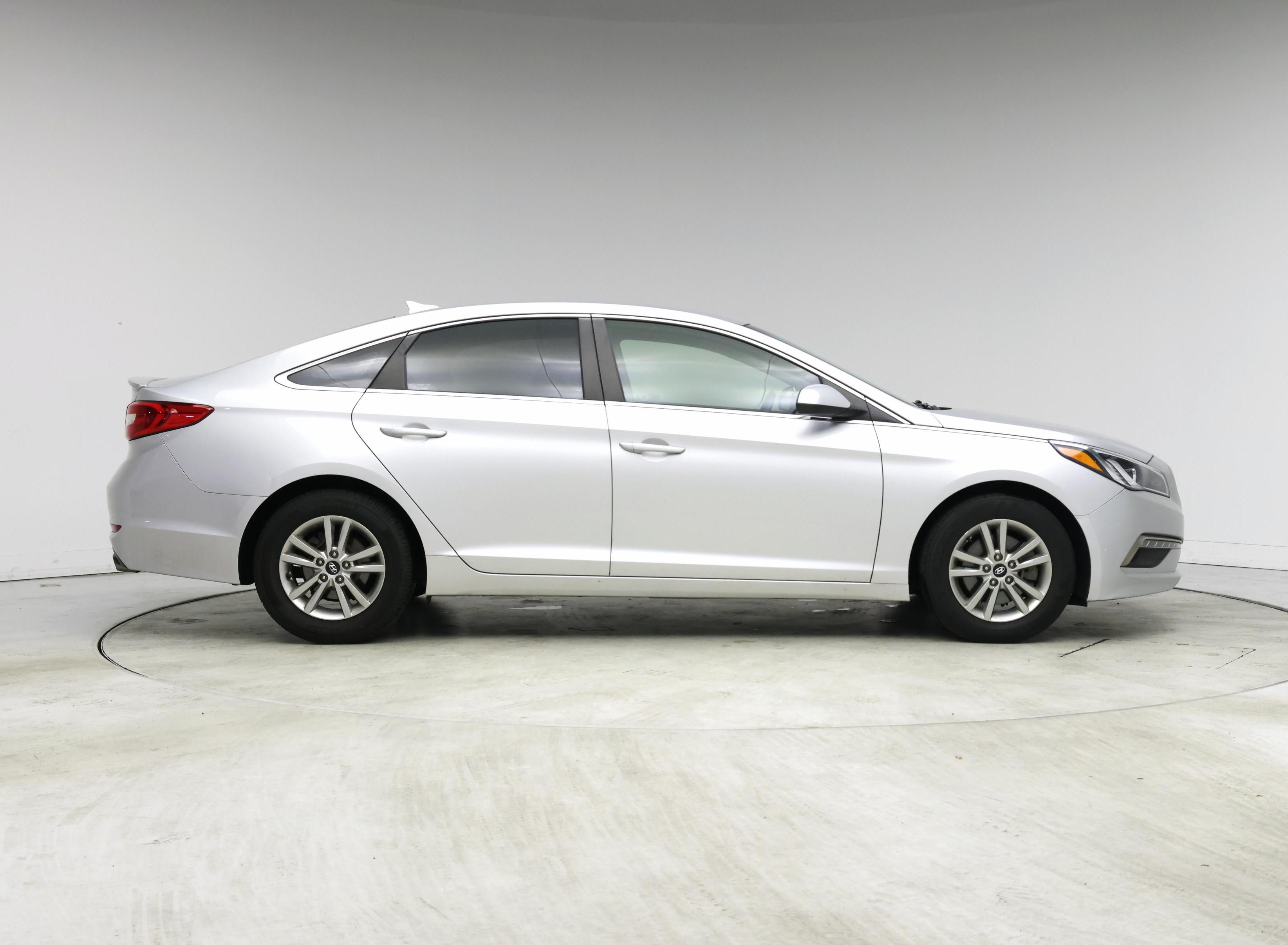 Thumbnail: 2015 Hyundai Sonata - 7