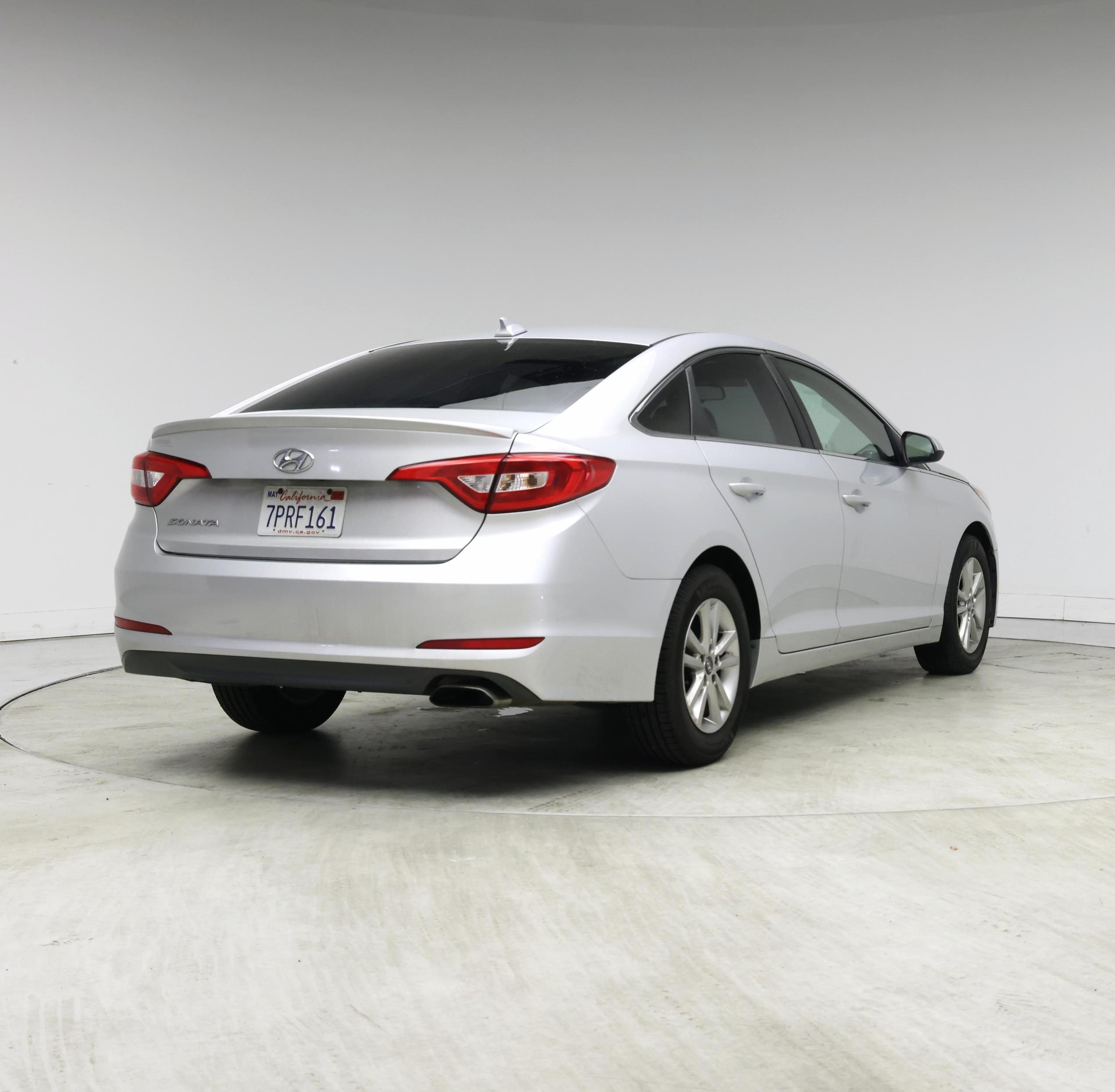 Thumbnail: 2015 Hyundai Sonata - 8