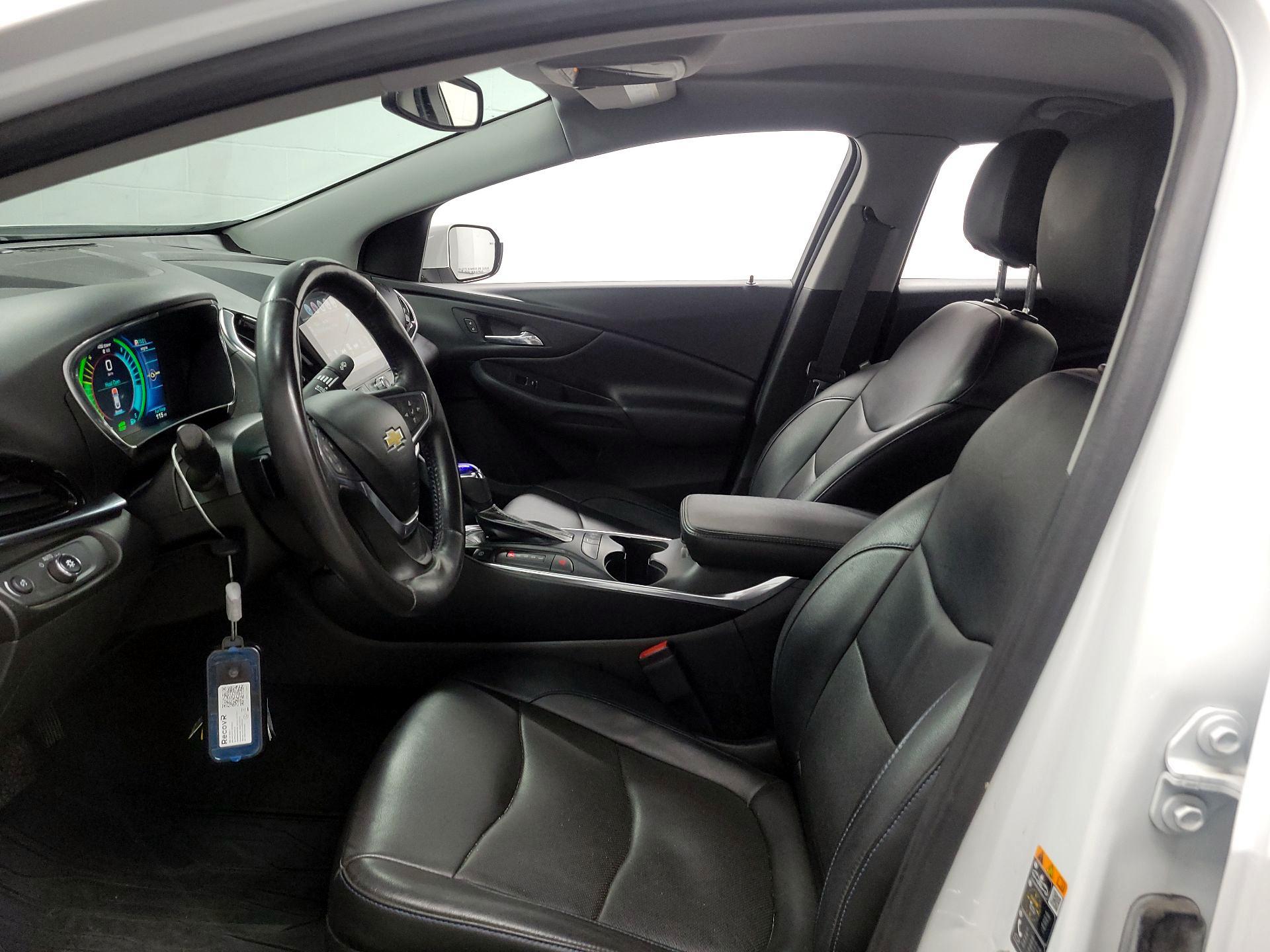 Thumbnail: 2017 Chevrolet Volt - 11