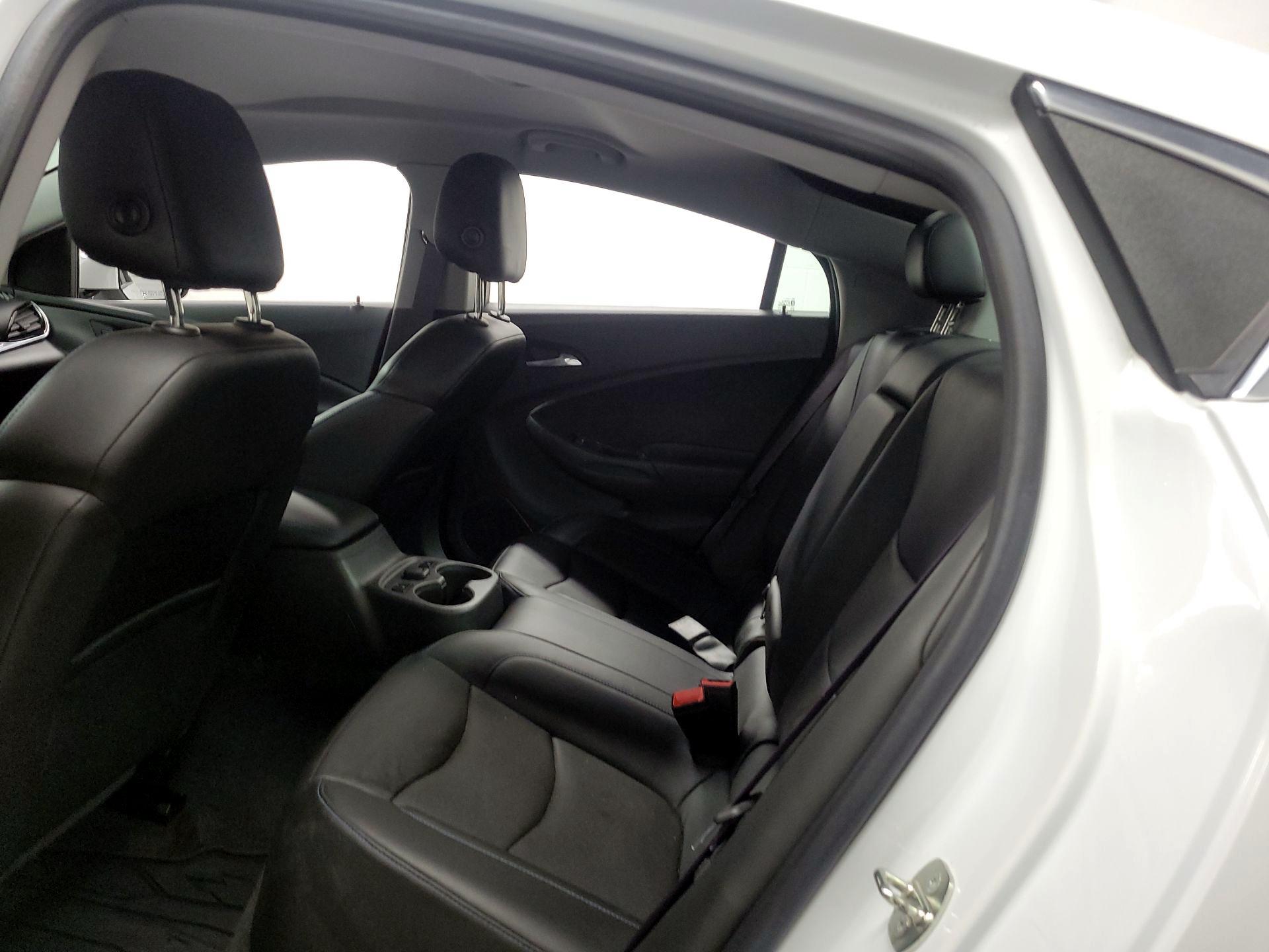 Thumbnail: 2017 Chevrolet Volt - 17