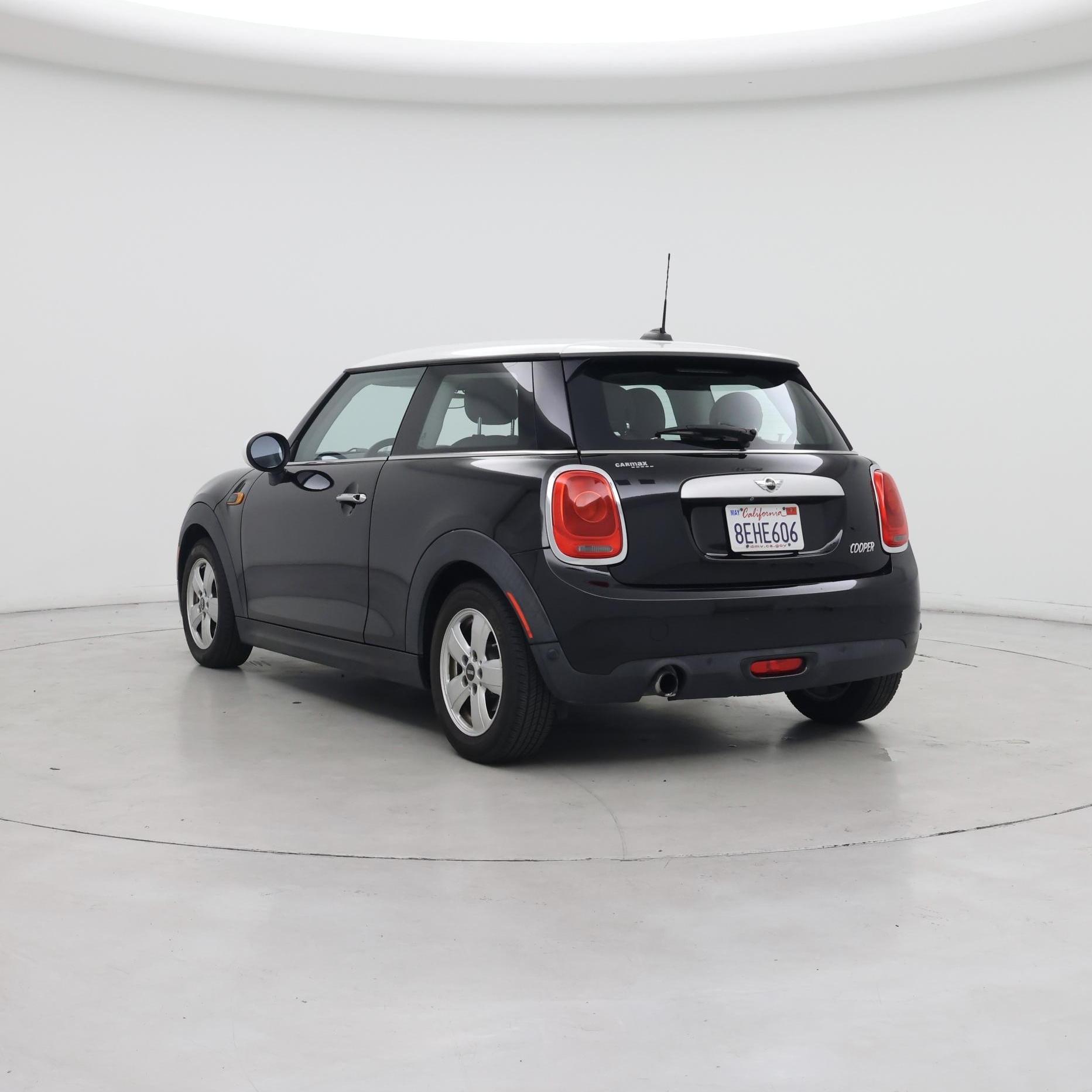 Thumbnail: 2015 MINI Cooper Hardtop - 2