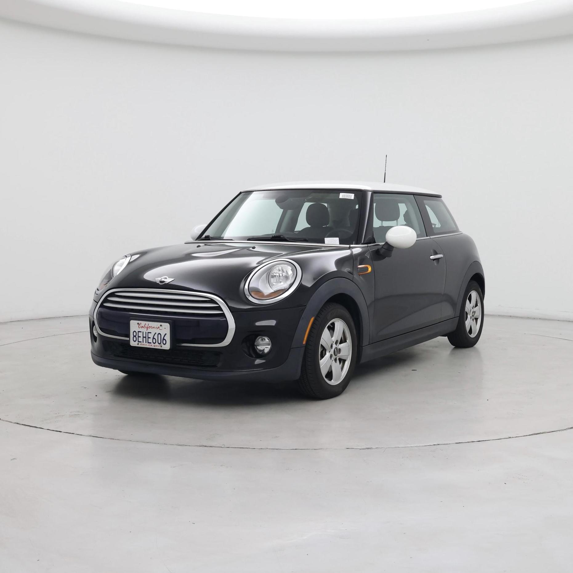 Thumbnail: 2015 MINI Cooper Hardtop - 4
