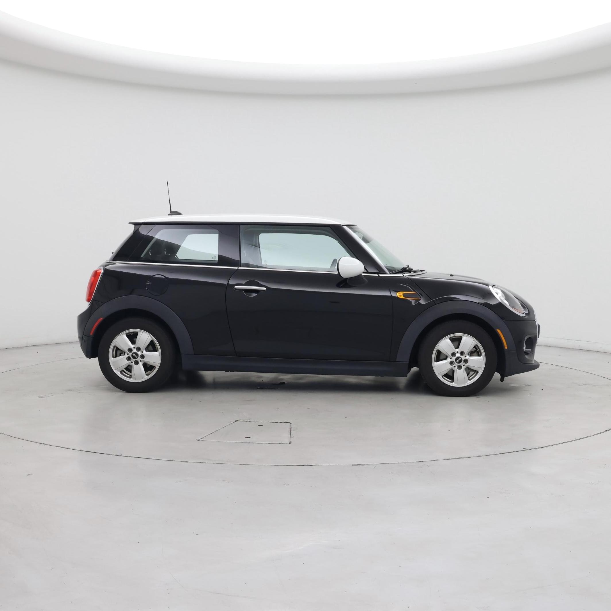 Thumbnail: 2015 MINI Cooper Hardtop - 7