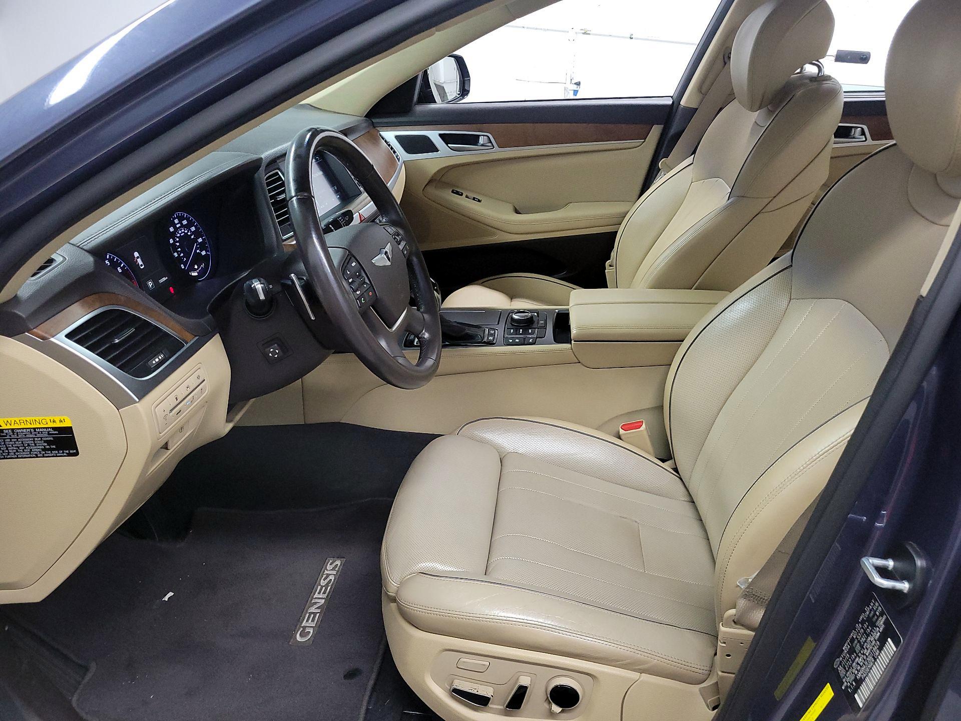Thumbnail: 2016 Hyundai Genesis - 11