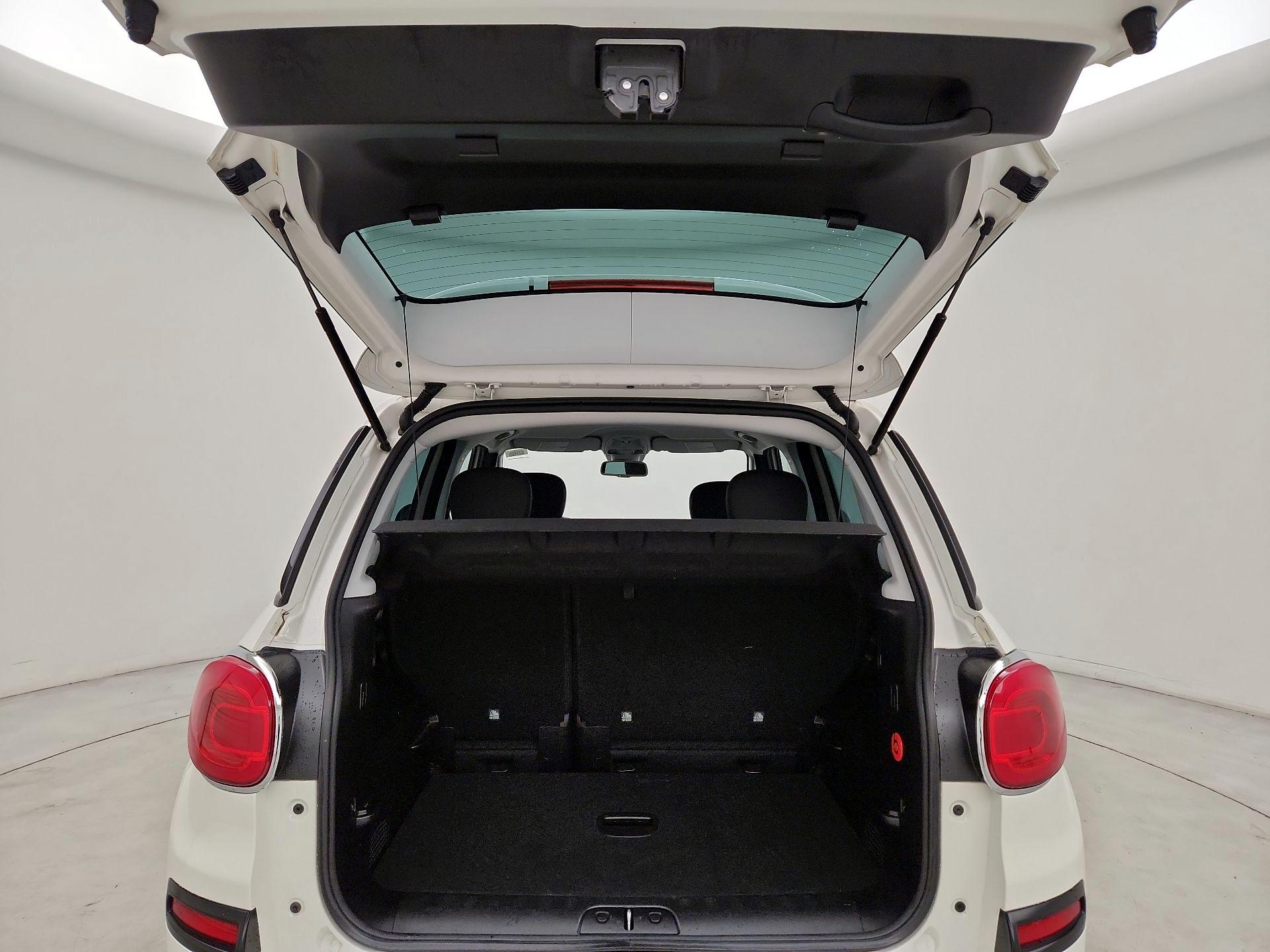 Thumbnail: 2018 Fiat 500L - 20