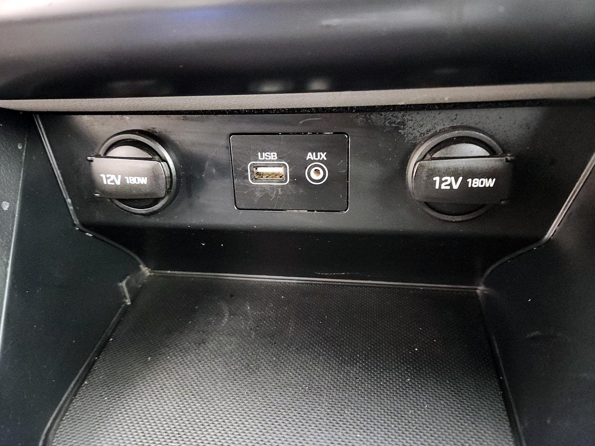 Thumbnail: 2019 Hyundai Sonata - 18