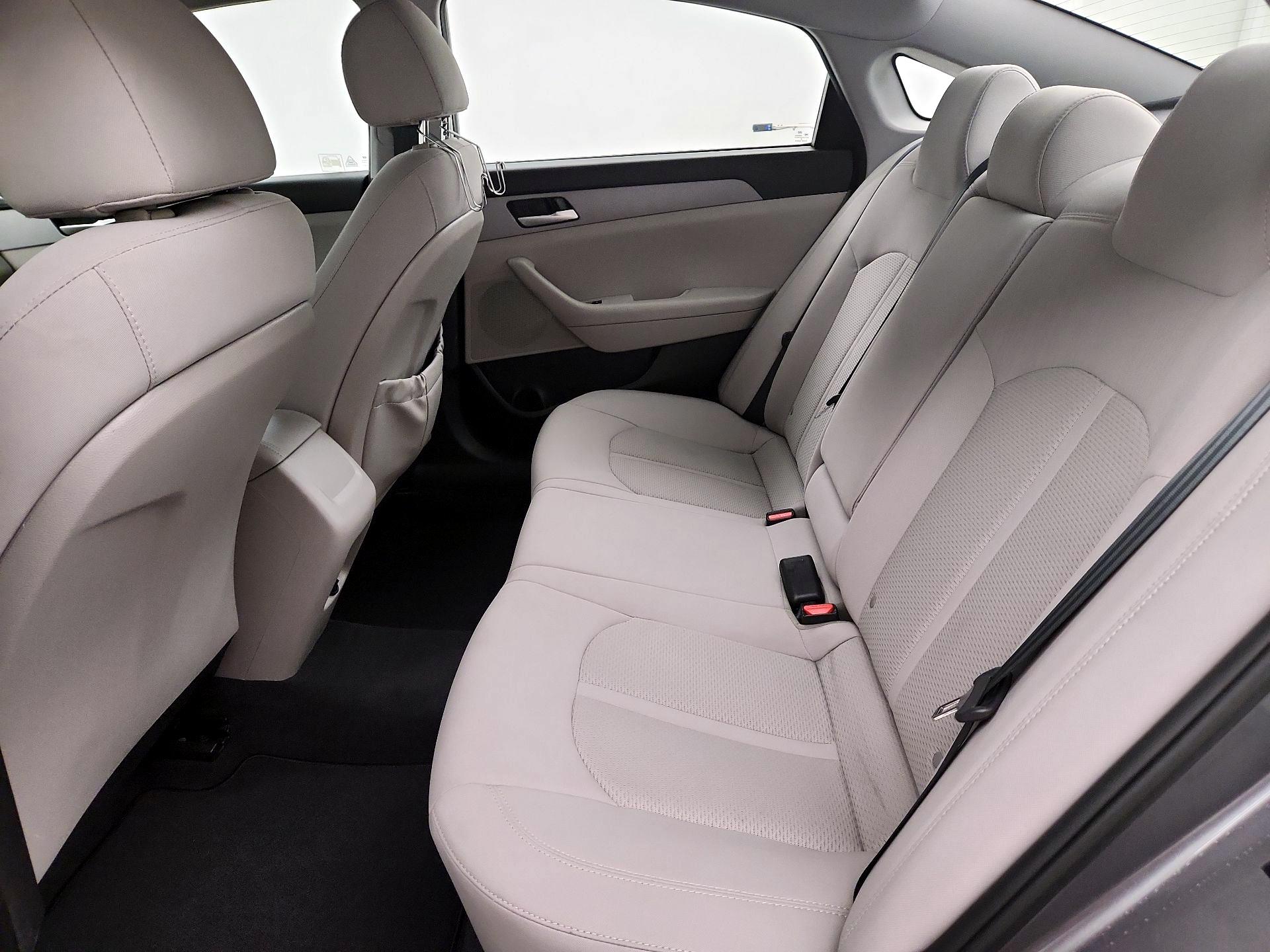 Thumbnail: 2019 Hyundai Sonata - 19
