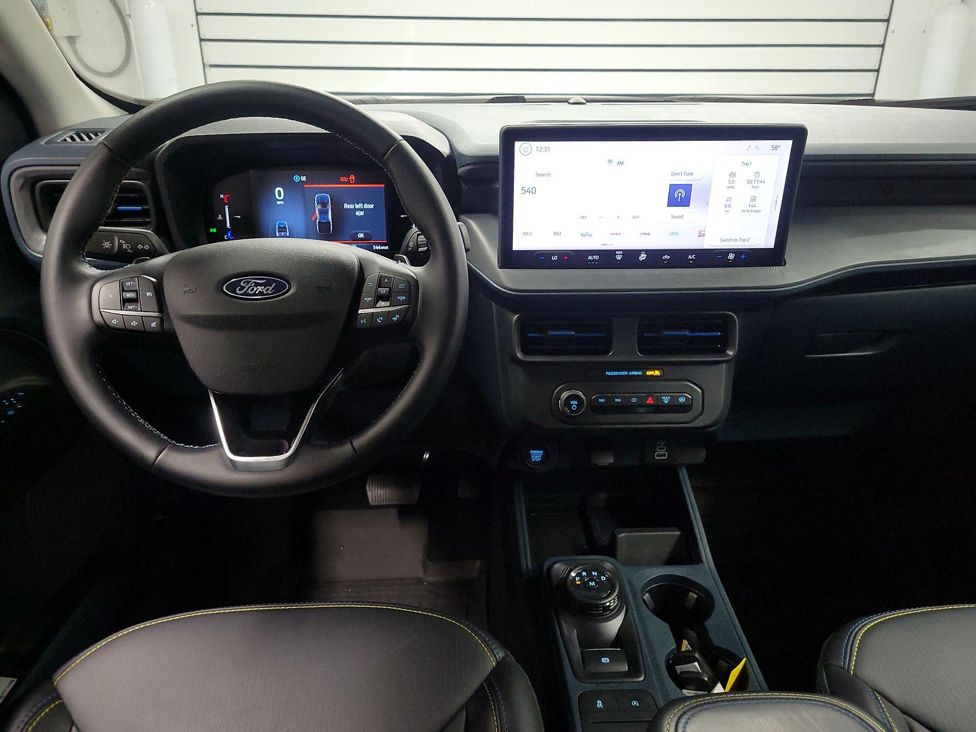 Thumbnail: 2025 Ford Maverick - 9