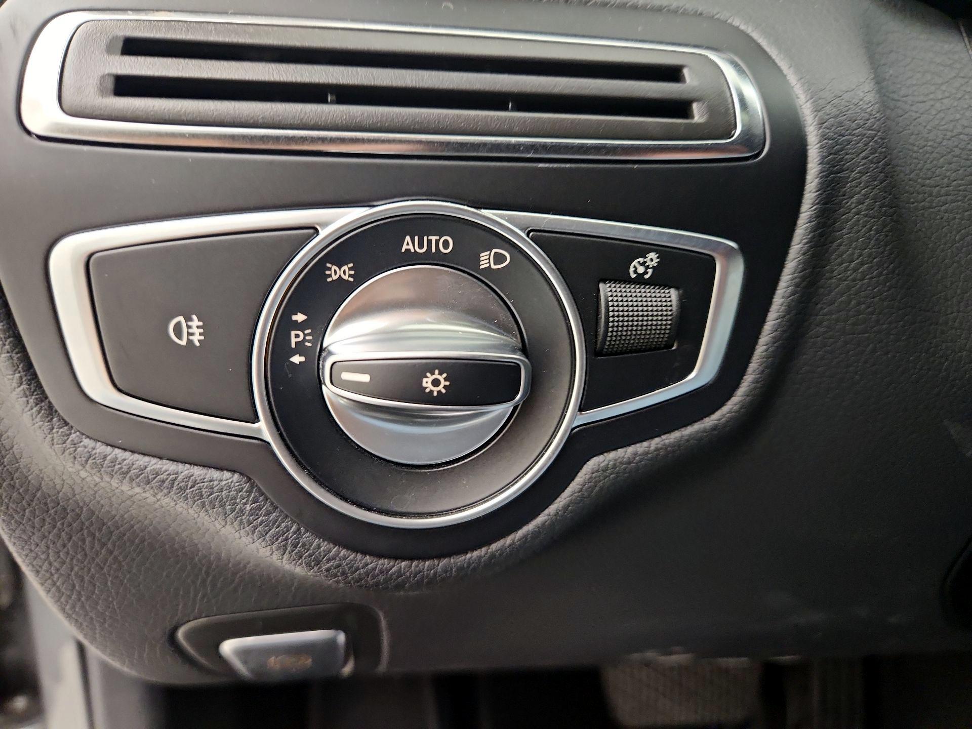 Thumbnail: 2019 Mercedes-Benz C-Class - 13