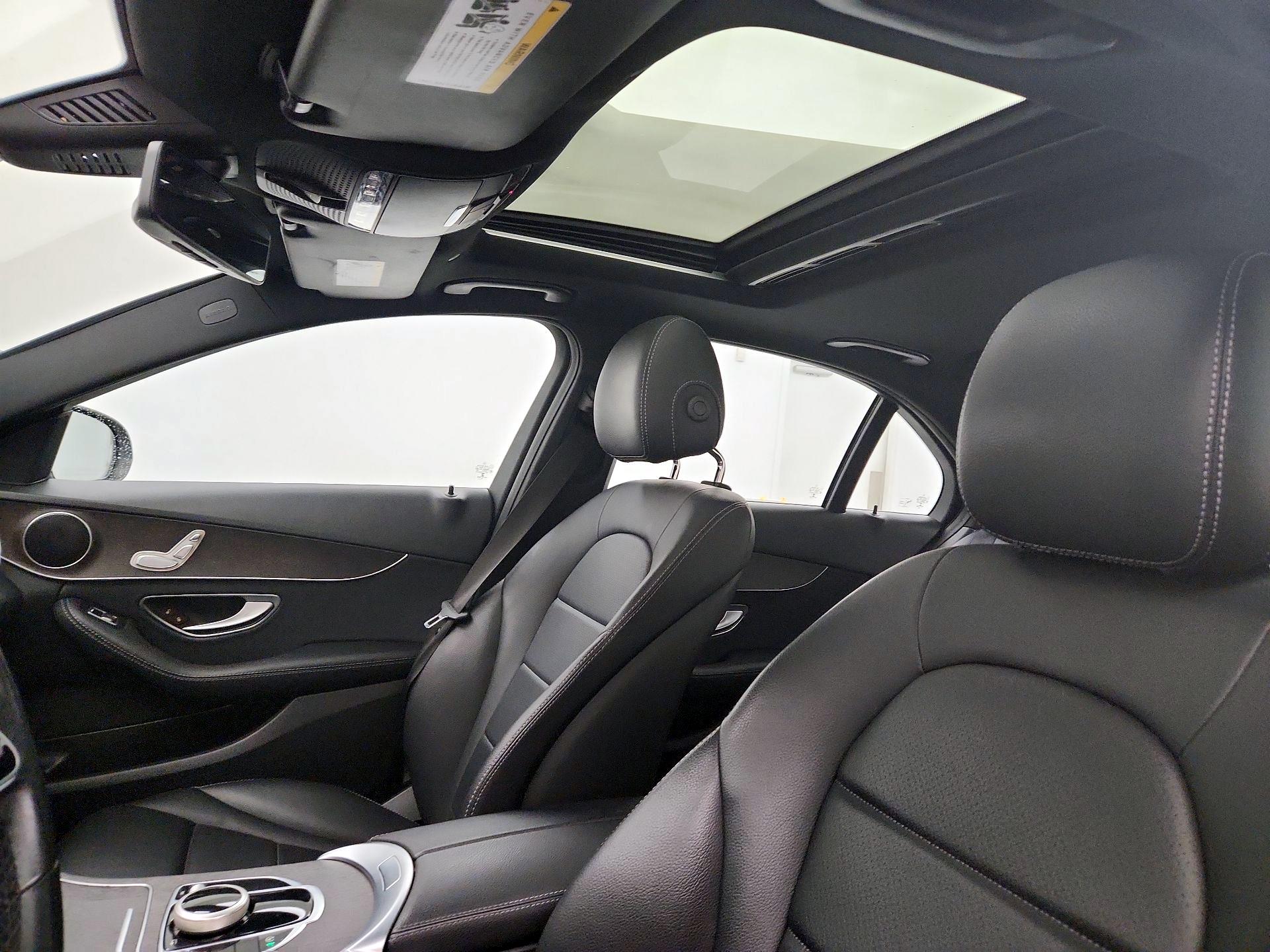 Thumbnail: 2019 Mercedes-Benz C-Class - 18