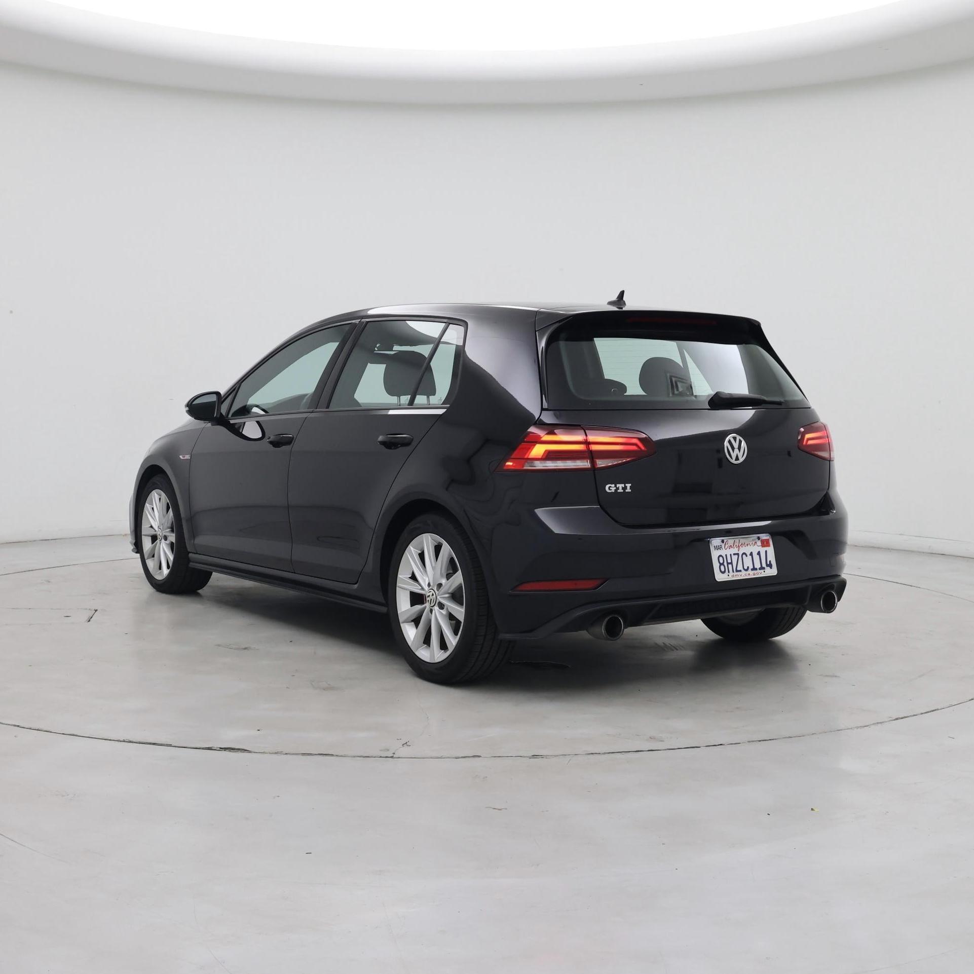 Thumbnail: 2018 Volkswagen Golf - 2