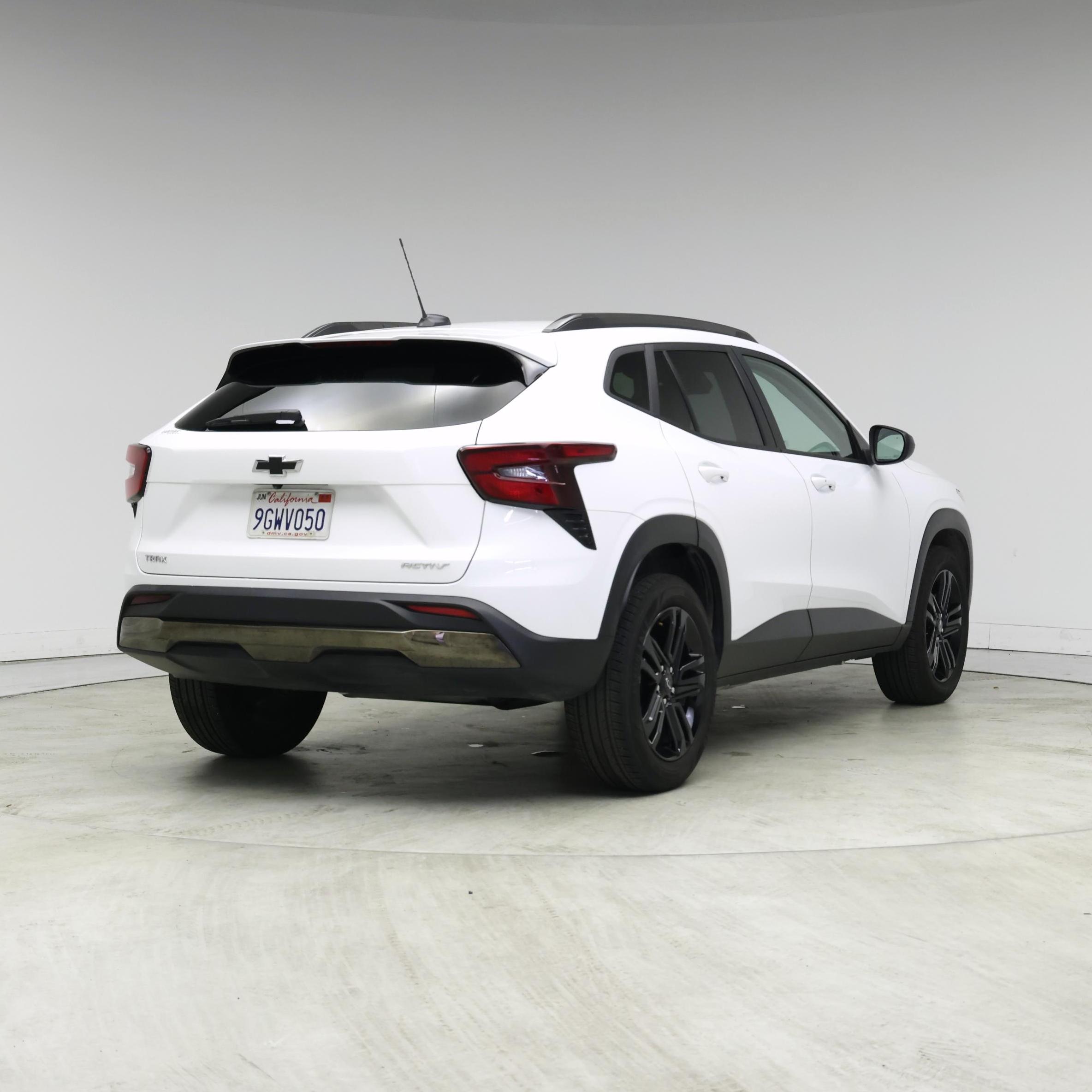 Thumbnail: 2024 Chevrolet Trax - 8