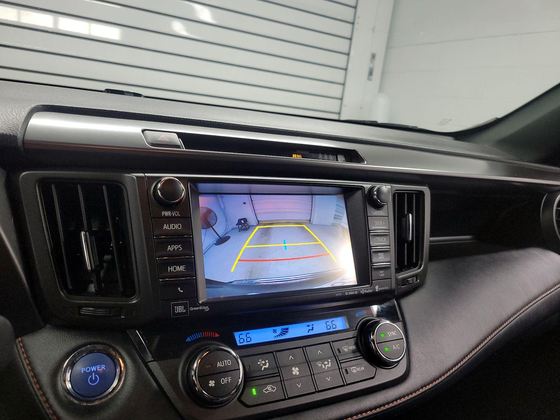 Thumbnail: 2018 Toyota RAV4 - 14