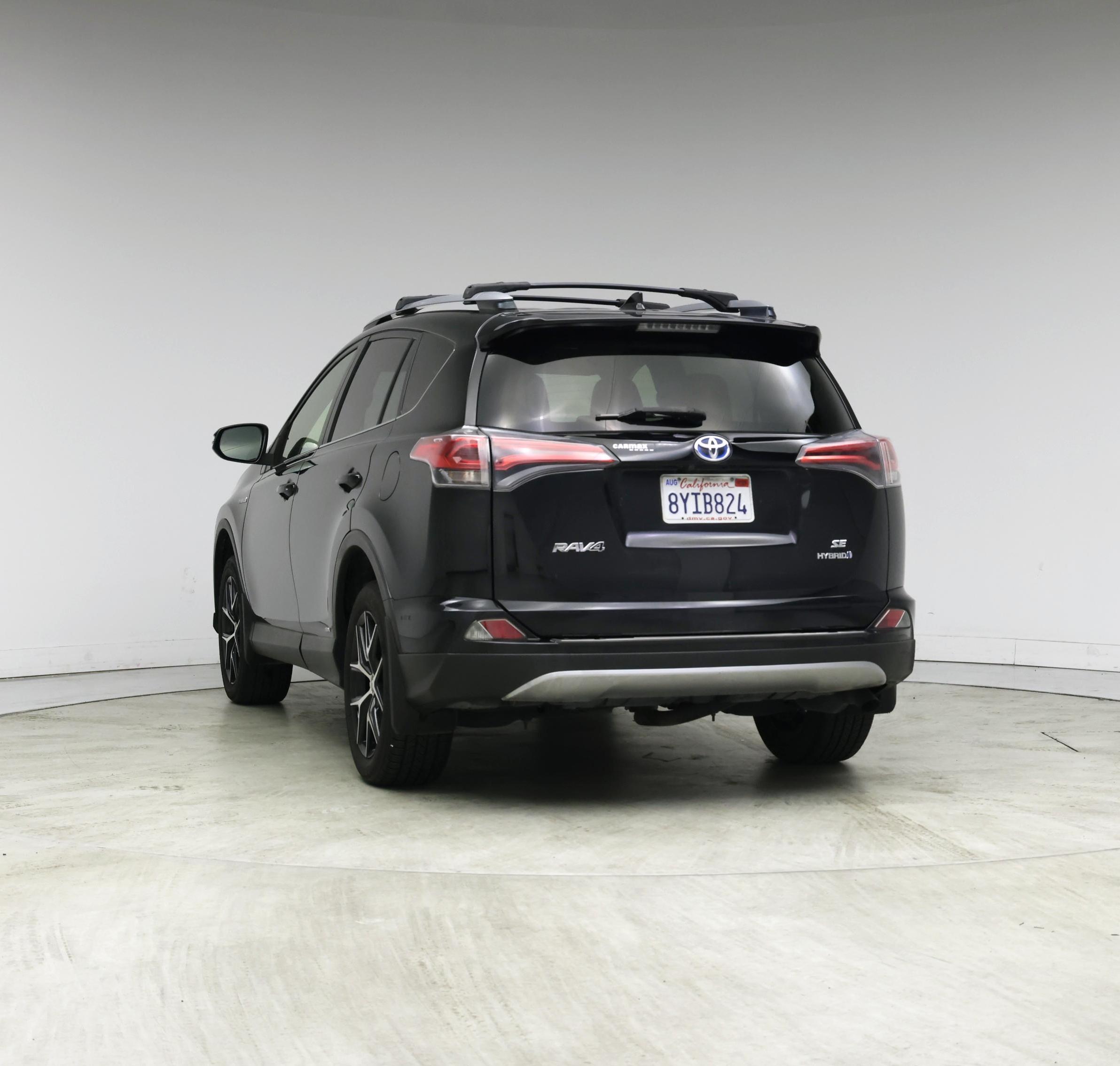 Thumbnail: 2018 Toyota RAV4 - 2