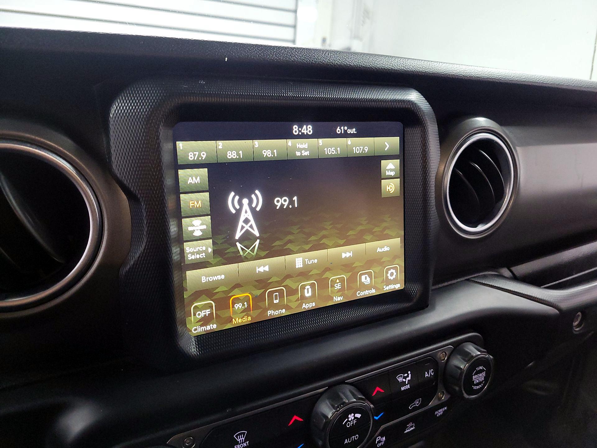 Thumbnail: 2021 Jeep Wrangler - 15