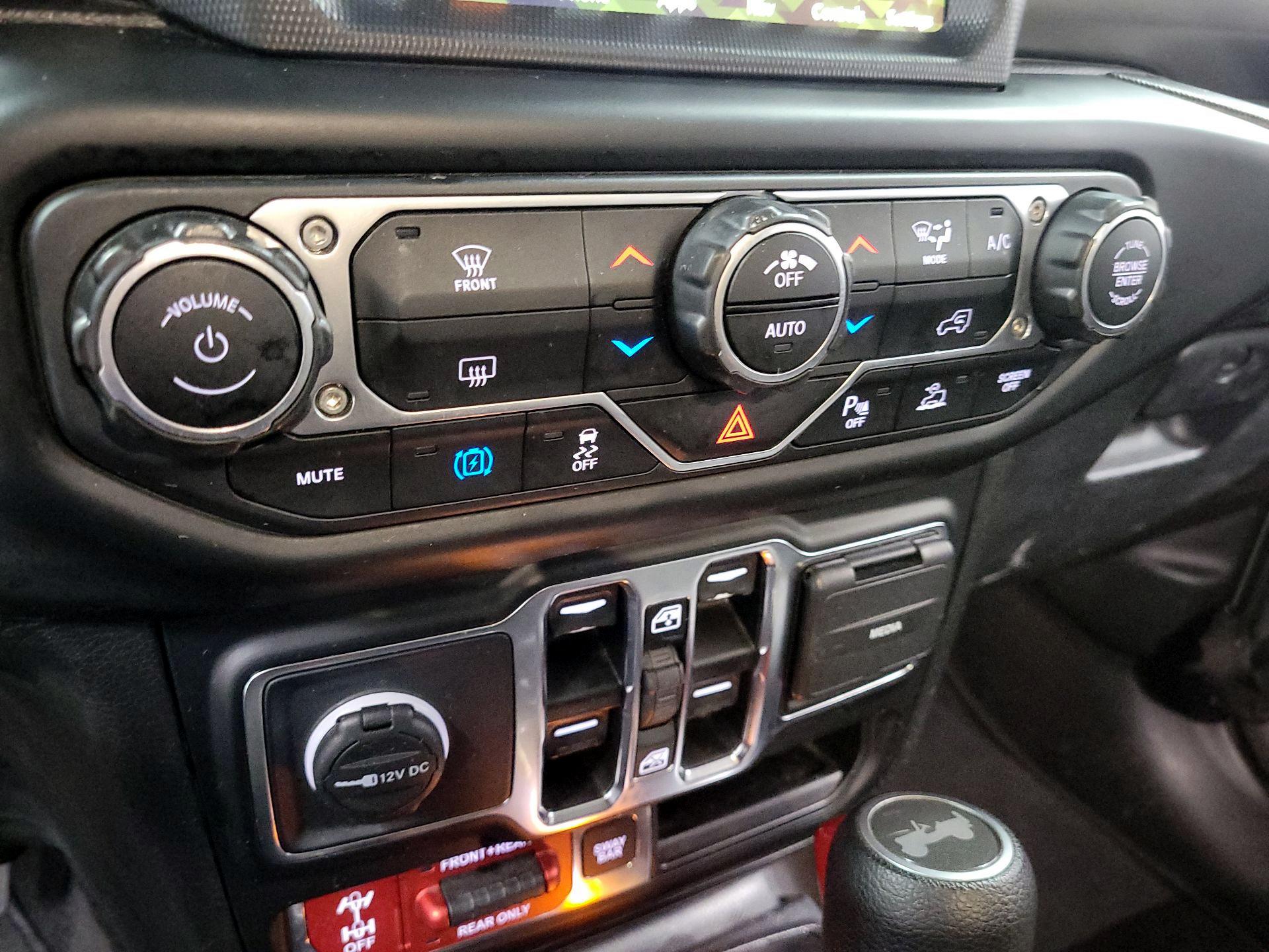 Thumbnail: 2021 Jeep Wrangler - 16