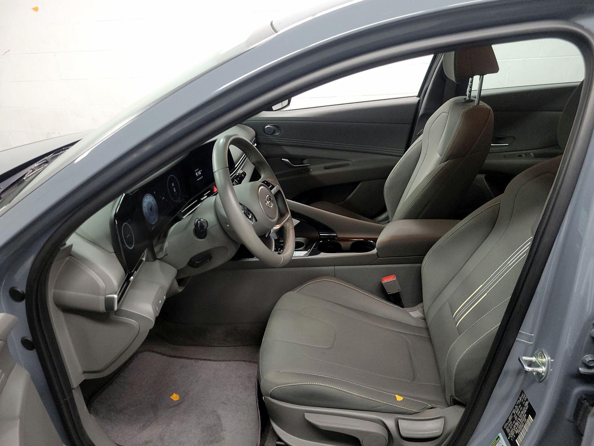 Thumbnail: 2023 Hyundai Elantra - 11
