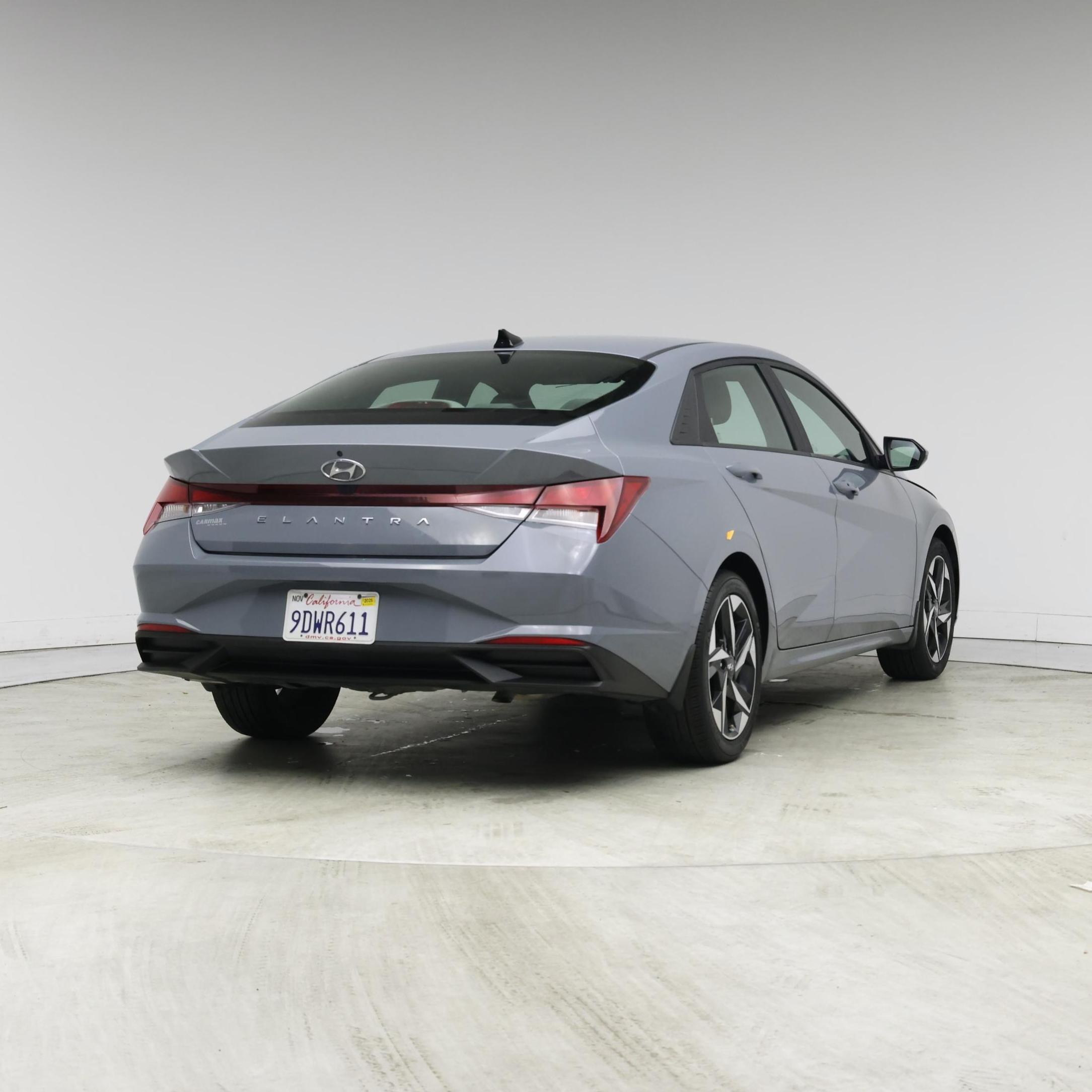 Thumbnail: 2023 Hyundai Elantra - 8
