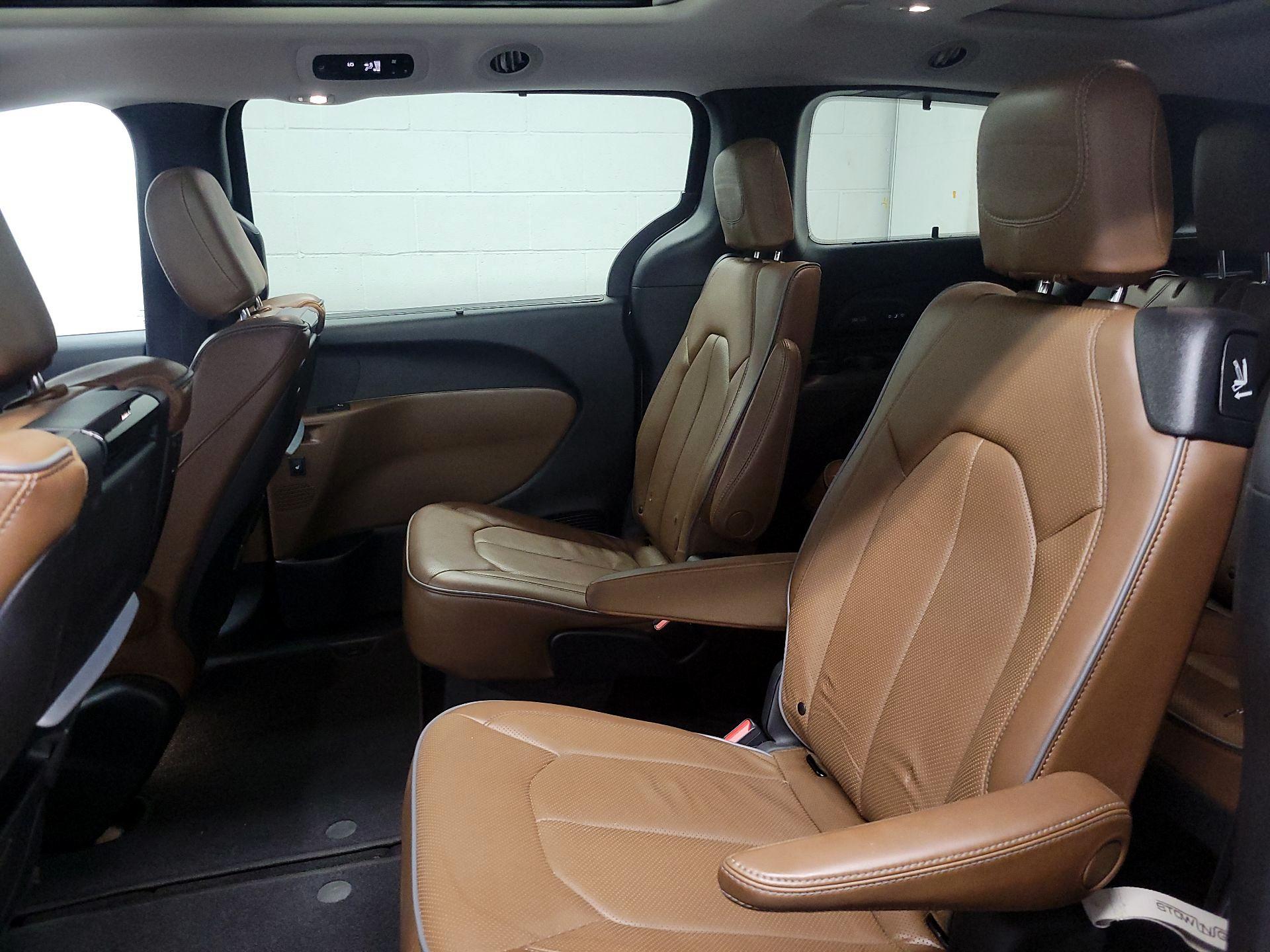 Thumbnail: 2019 Chrysler Pacifica - 19