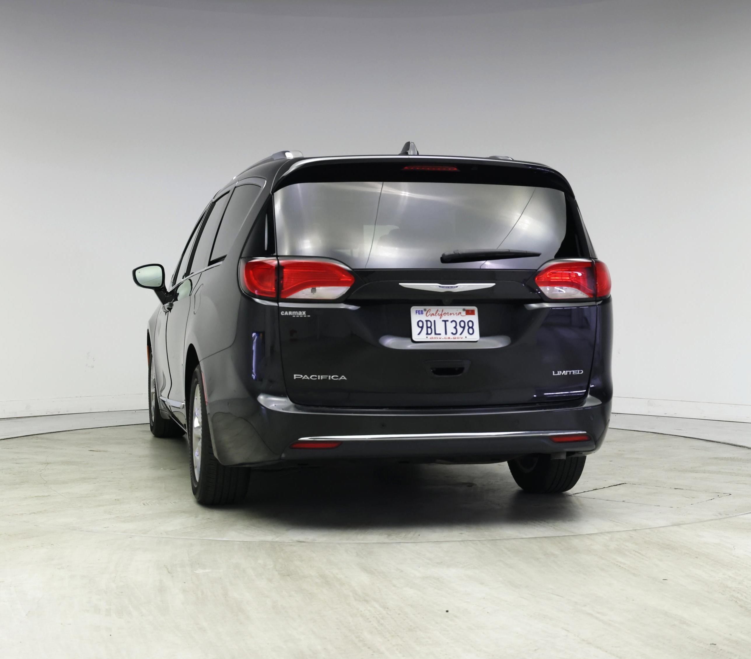 Thumbnail: 2019 Chrysler Pacifica - 6