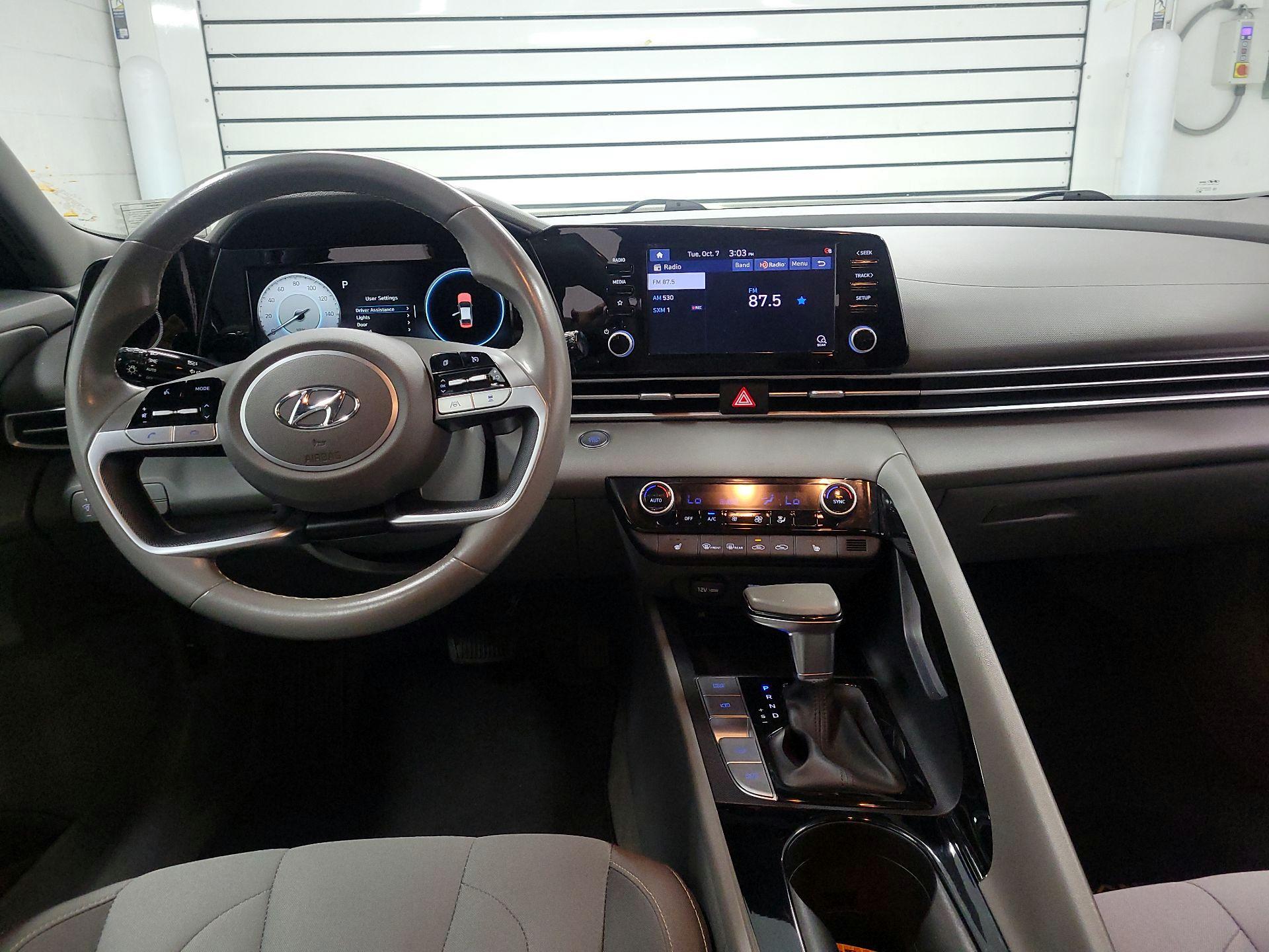Thumbnail: 2021 Hyundai Elantra - 9