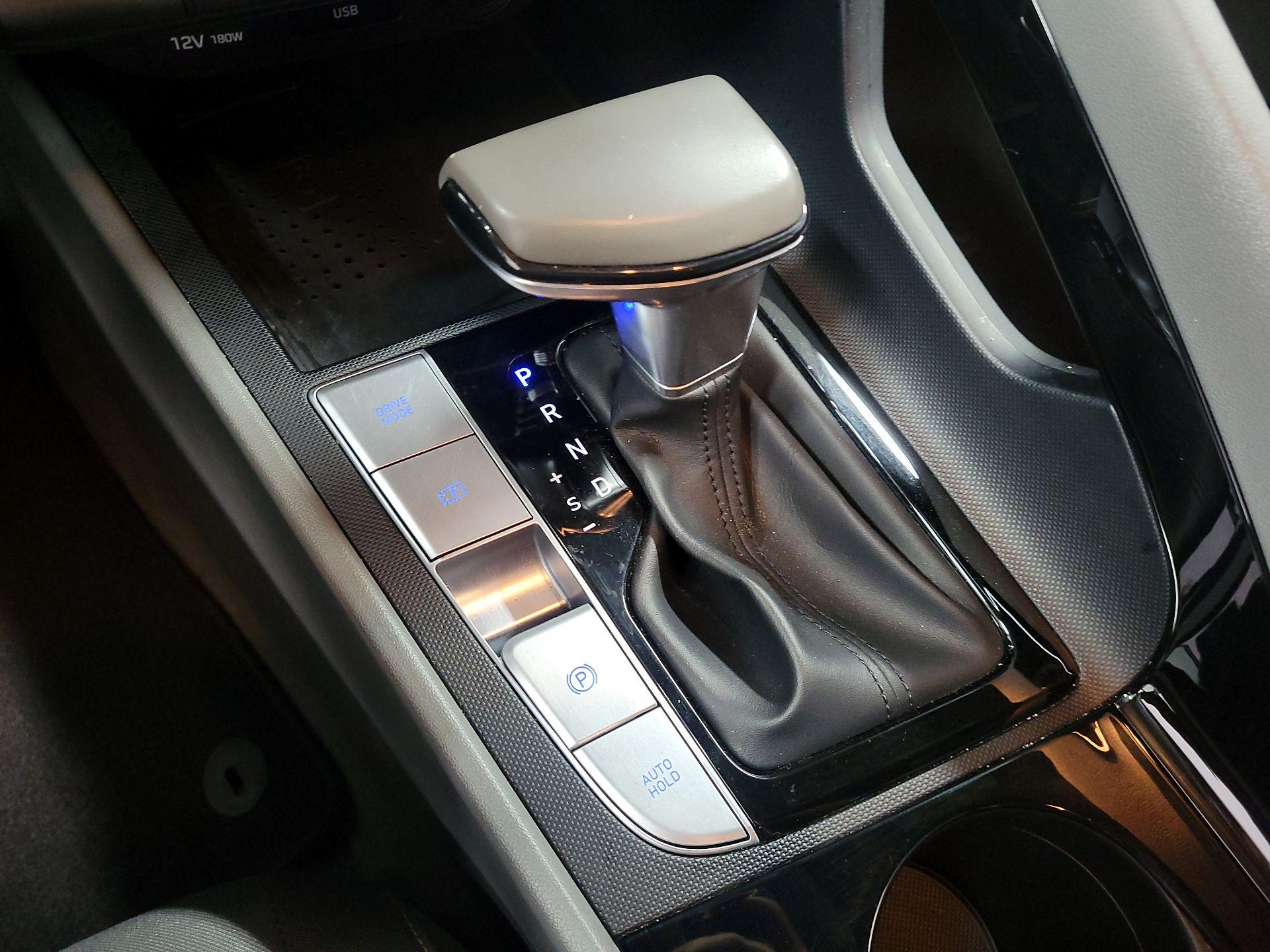 Thumbnail: 2021 Hyundai Elantra - 16