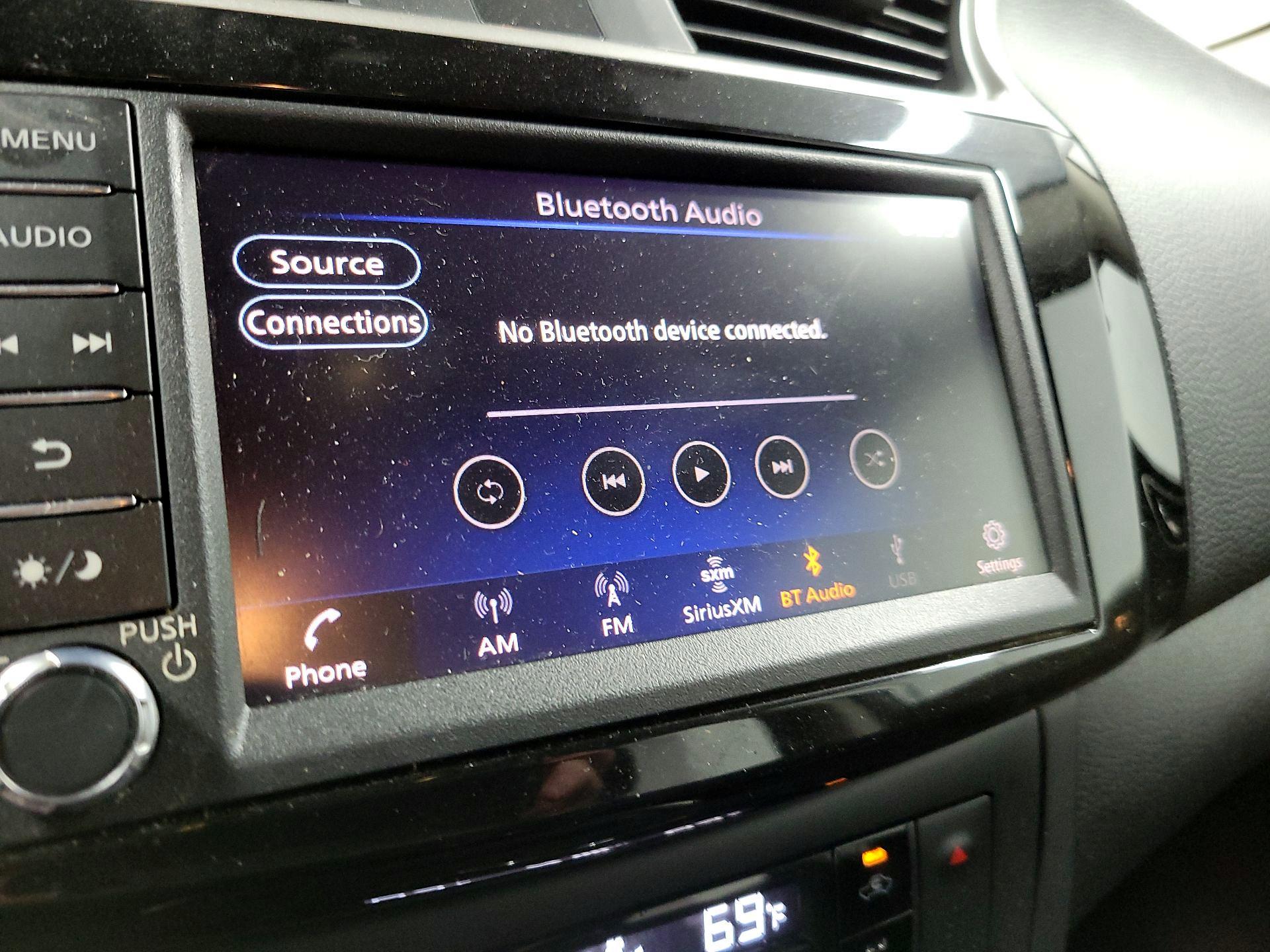 Thumbnail: 2019 Nissan Sentra - 15