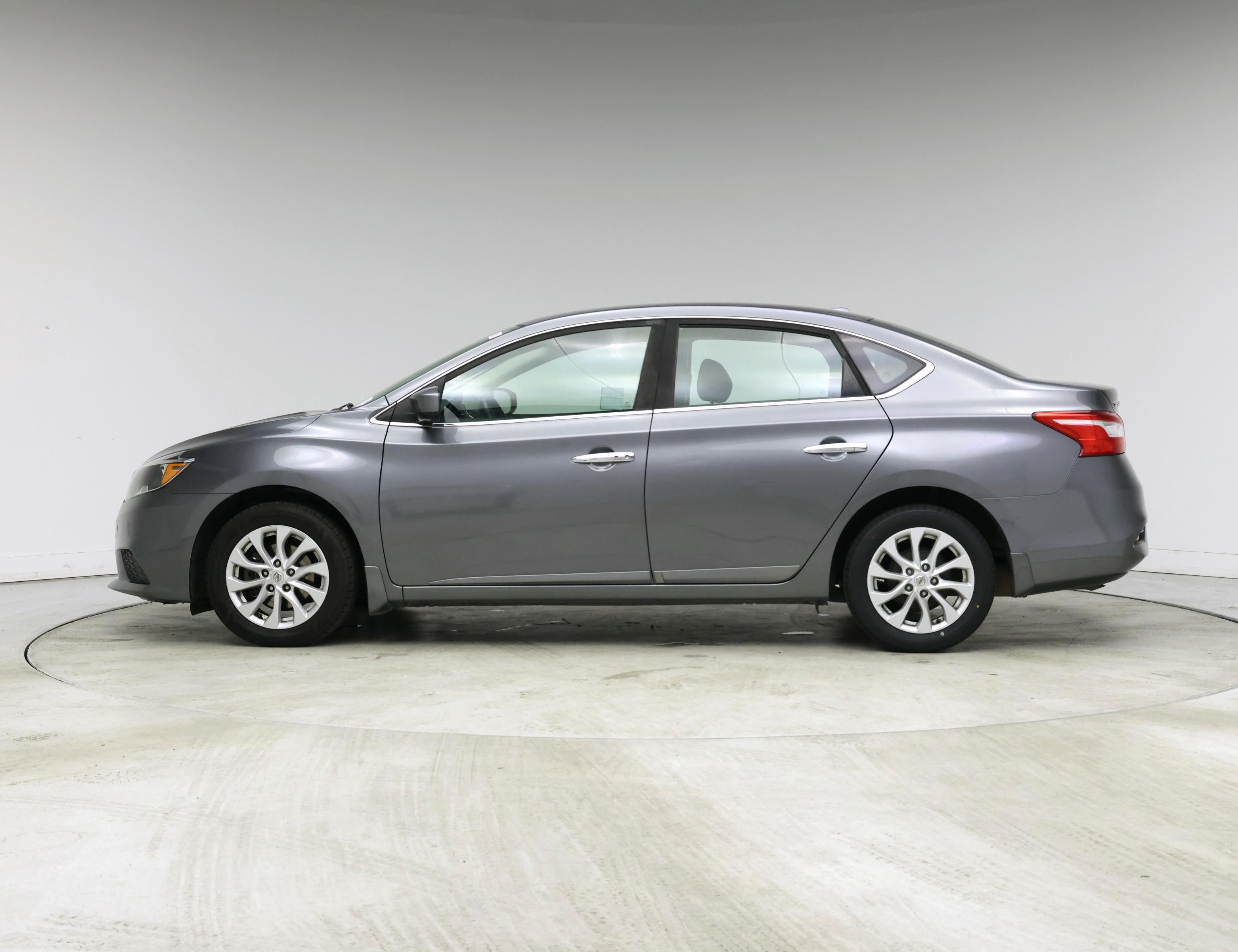 Thumbnail: 2019 Nissan Sentra - 3