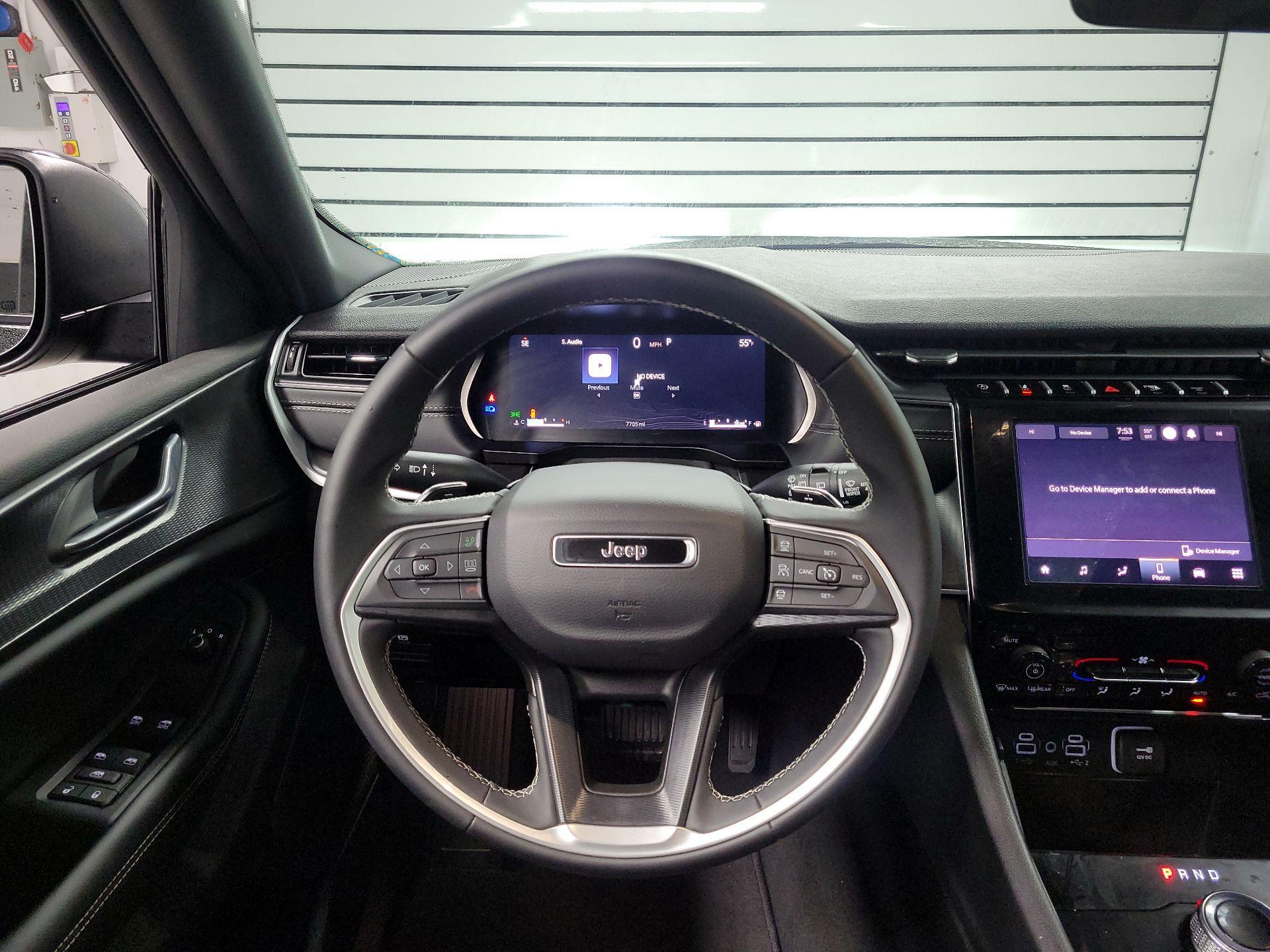 Thumbnail: 2025 Jeep Grand Cherokee - 10