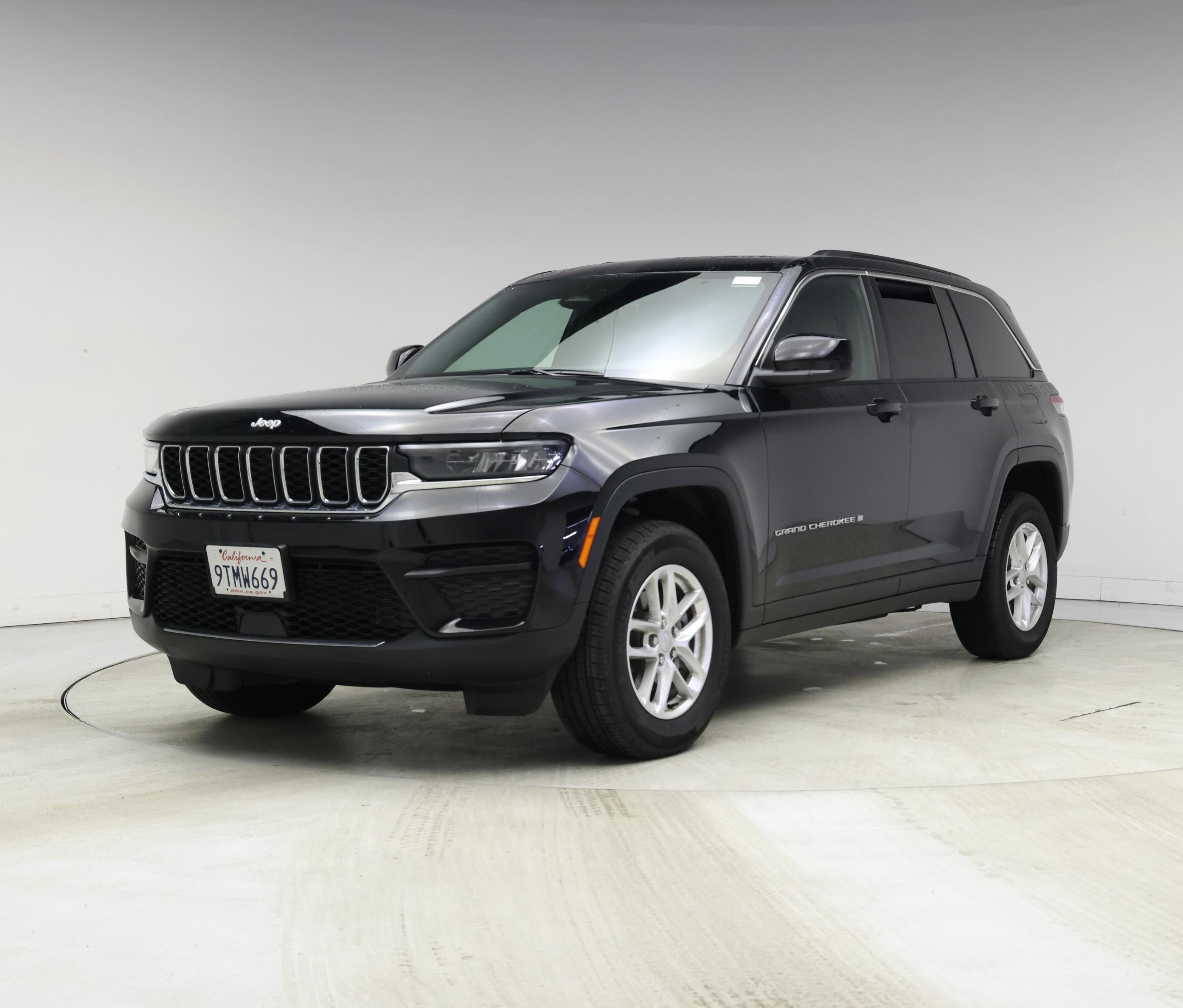 Thumbnail: 2025 Jeep Grand Cherokee - 4