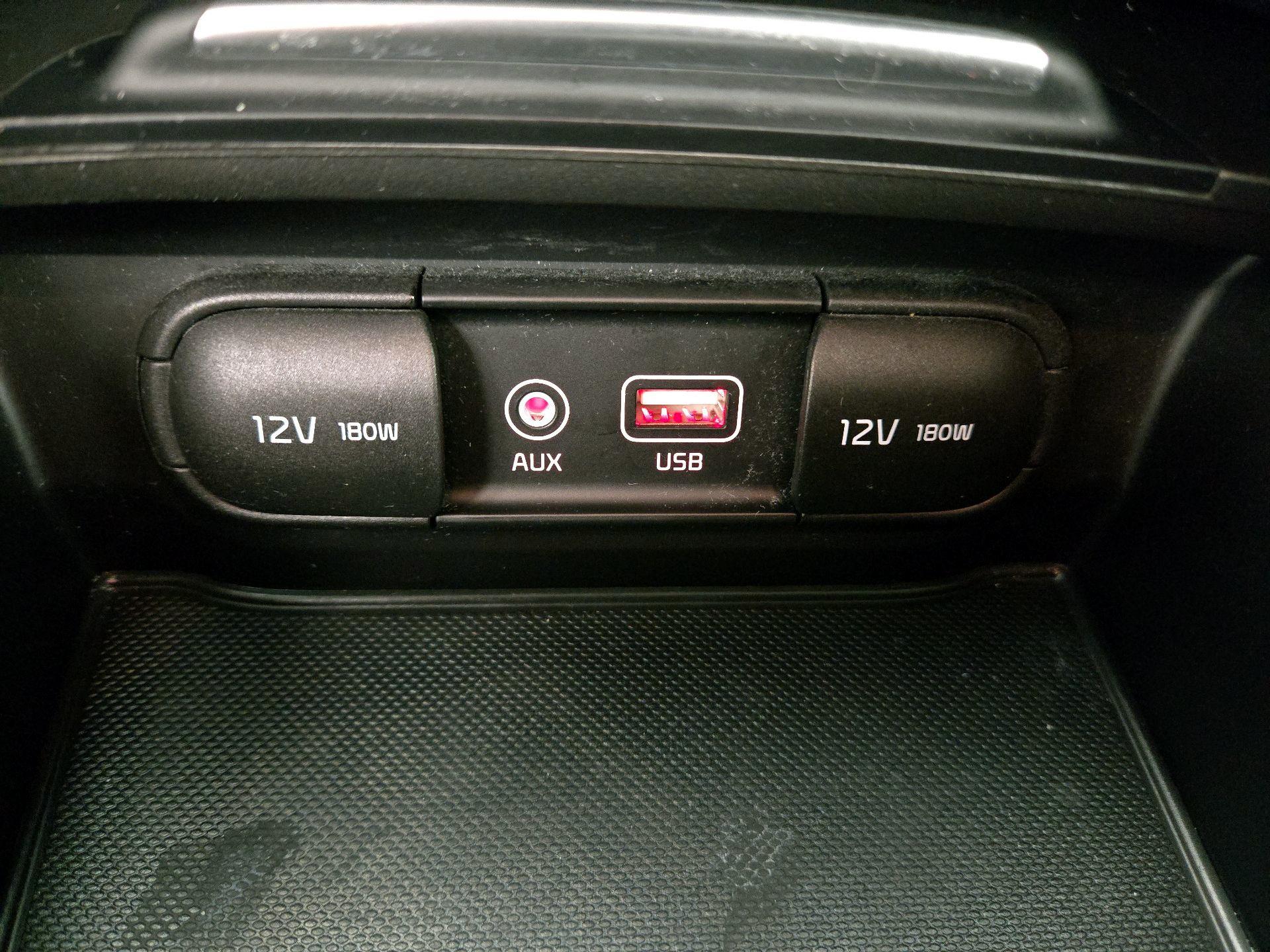 Thumbnail: 2020 Kia Optima - 18