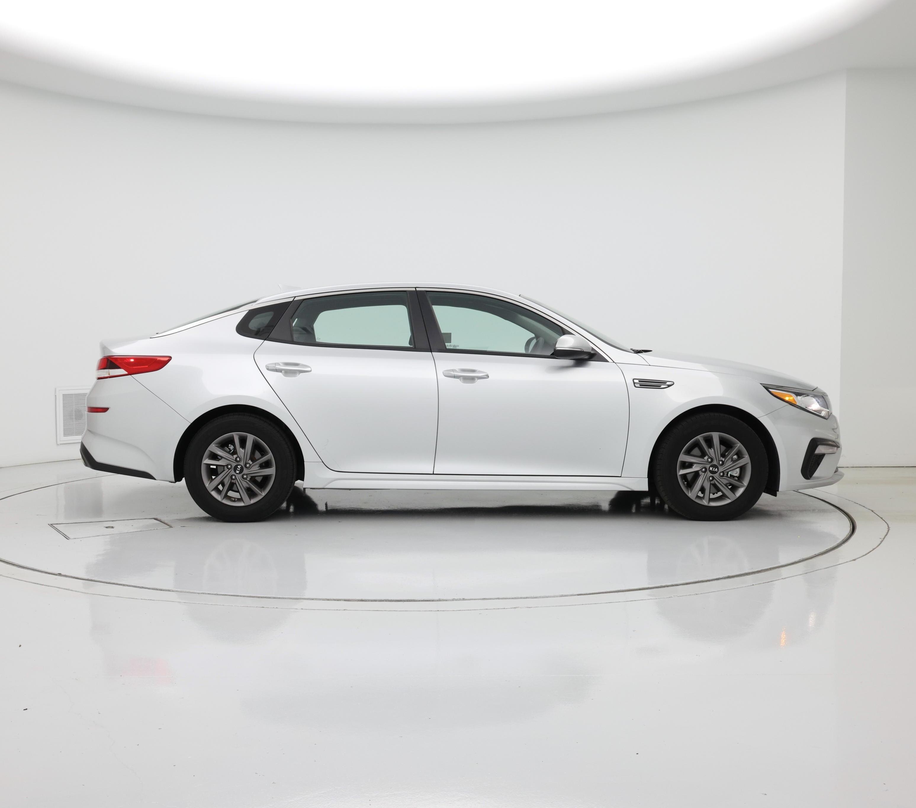 Thumbnail: 2020 Kia Optima - 7