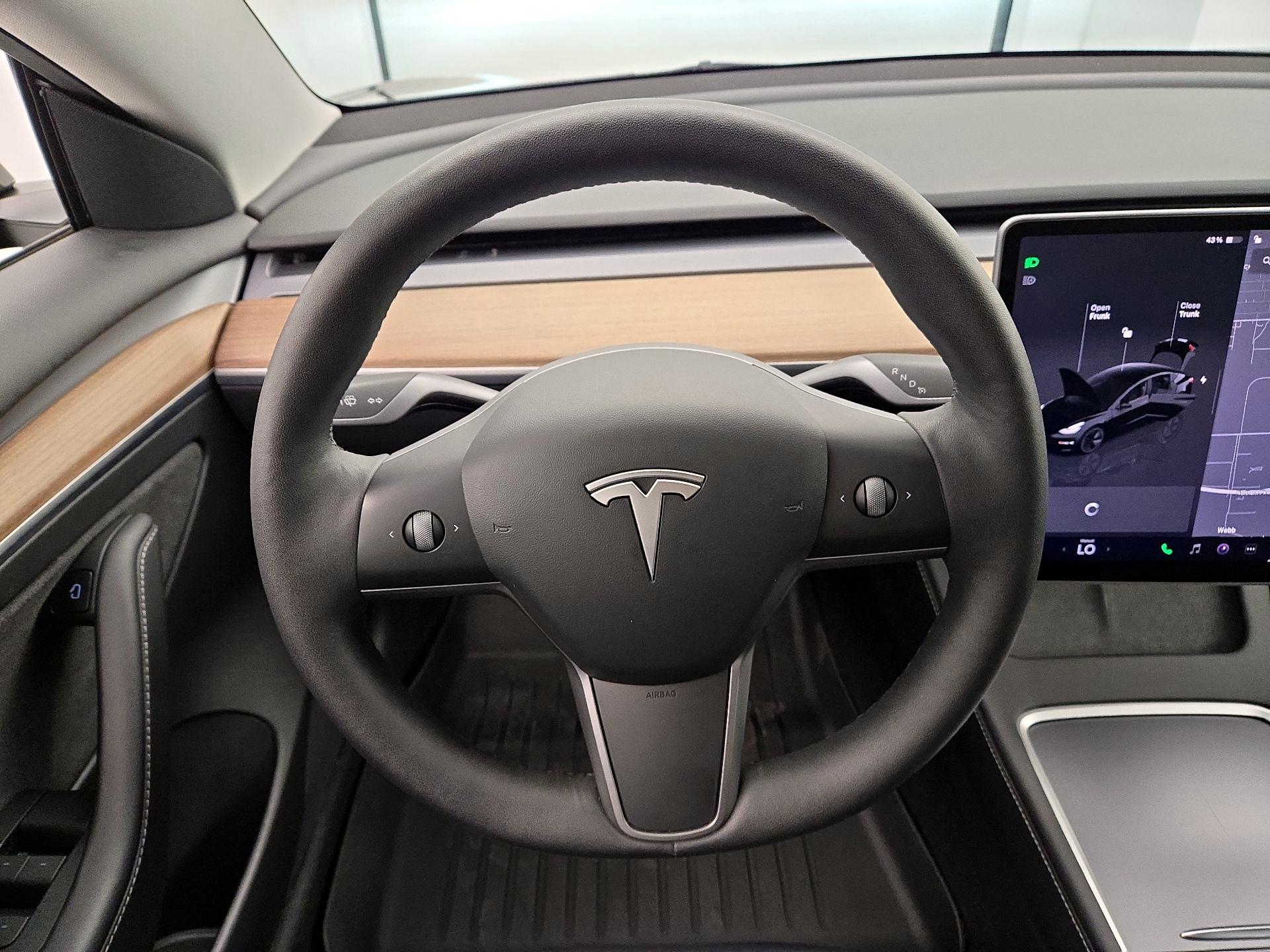 Thumbnail: 2022 Tesla Model 3 - 10