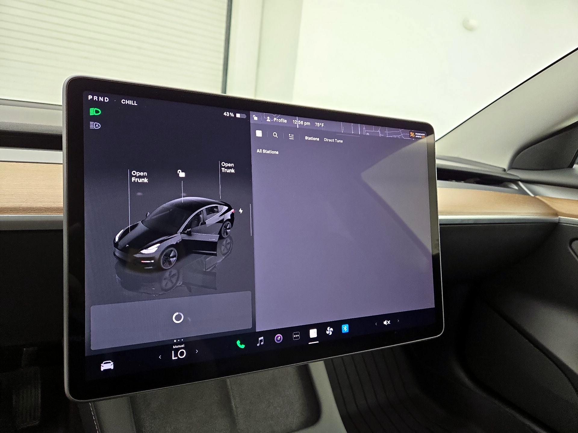 Thumbnail: 2022 Tesla Model 3 - 15