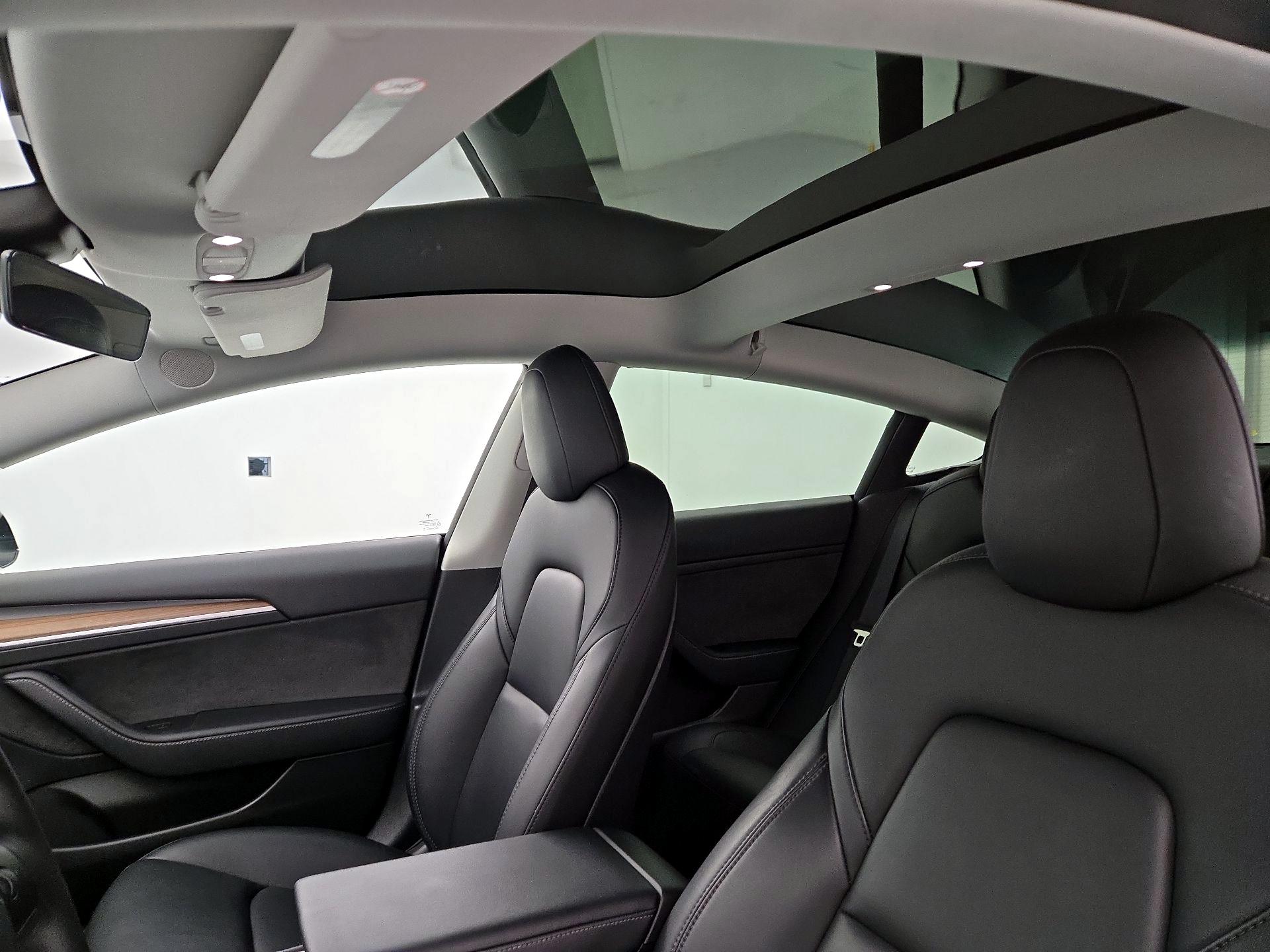 Thumbnail: 2022 Tesla Model 3 - 19