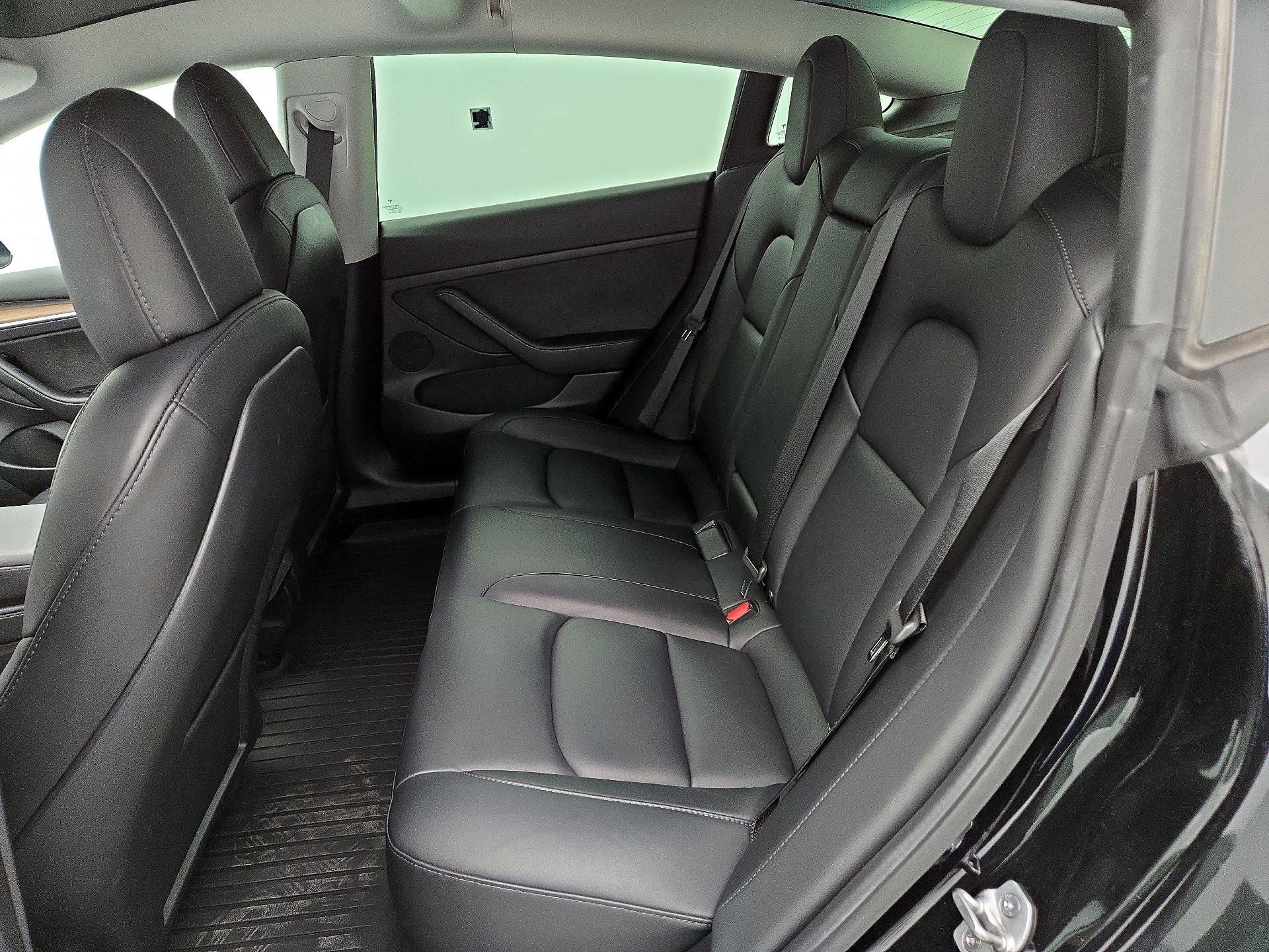 Thumbnail: 2022 Tesla Model 3 - 20