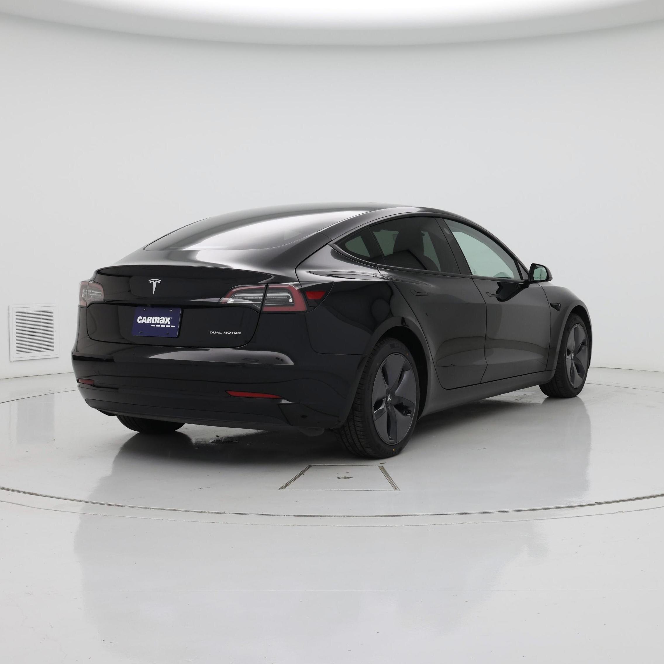 Thumbnail: 2022 Tesla Model 3 - 8