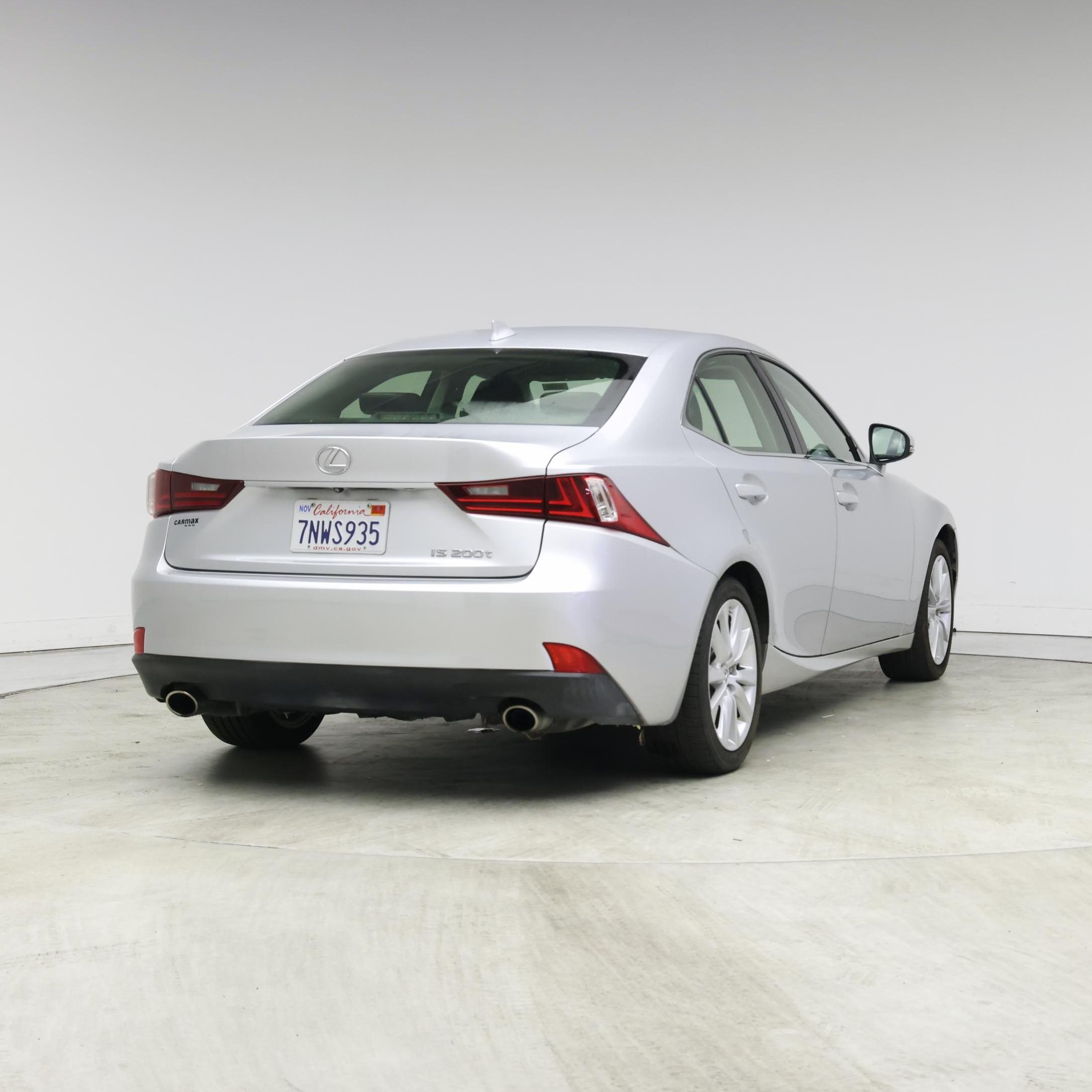 Thumbnail: 2016 Lexus IS - 8