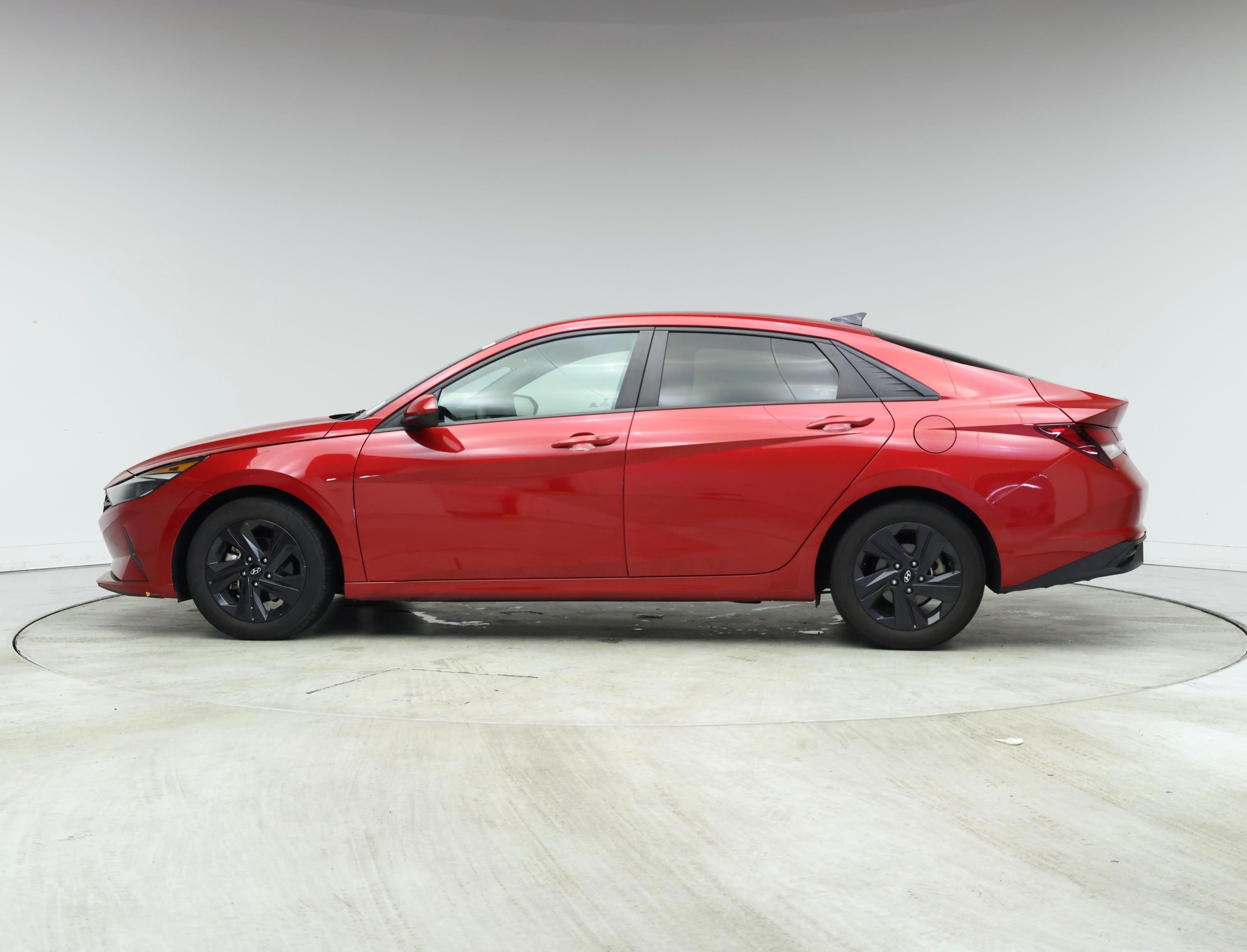 Thumbnail: 2023 Hyundai Elantra - 3