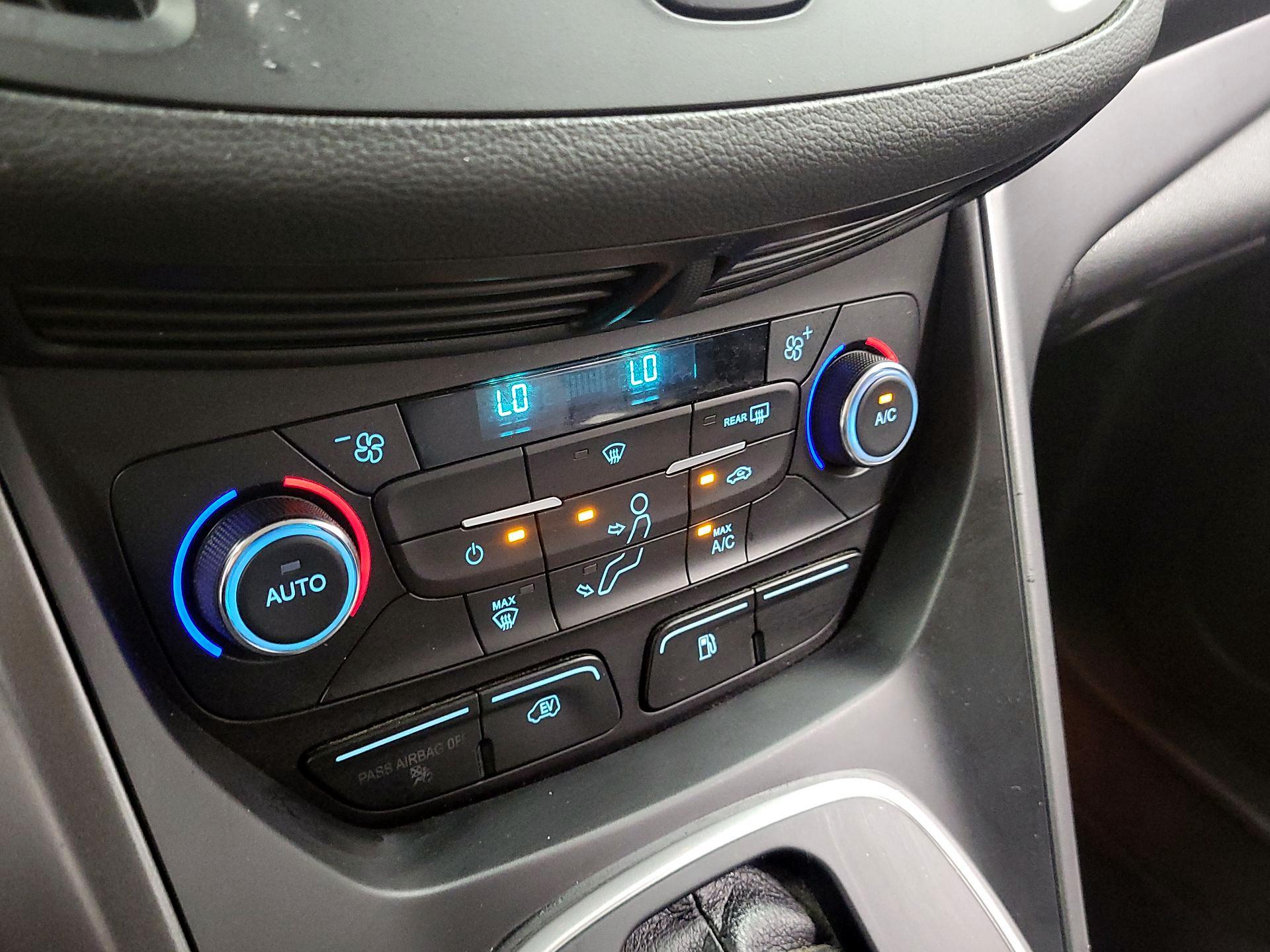 Thumbnail: 2017 Ford C-Max - 15