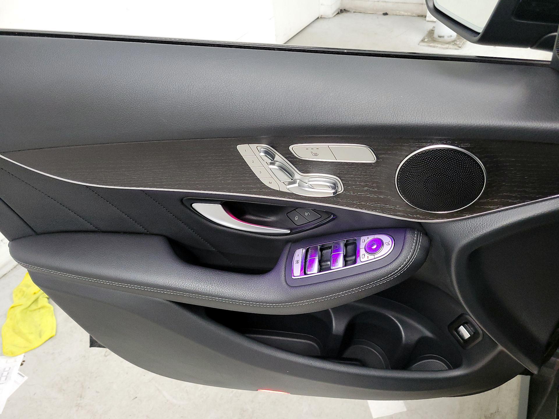 Thumbnail: 2022 Mercedes-Benz GLC - 12