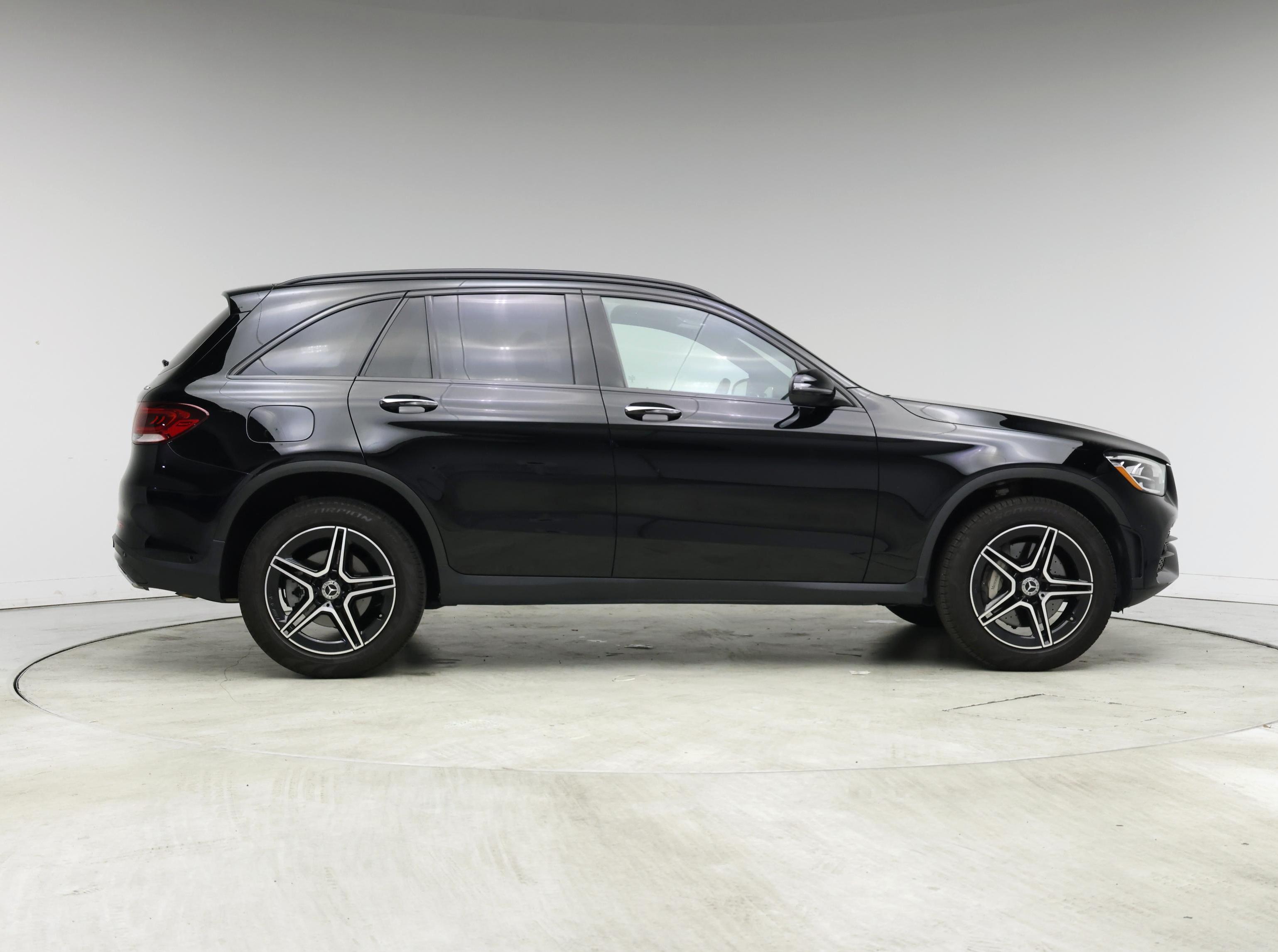 Thumbnail: 2022 Mercedes-Benz GLC - 7