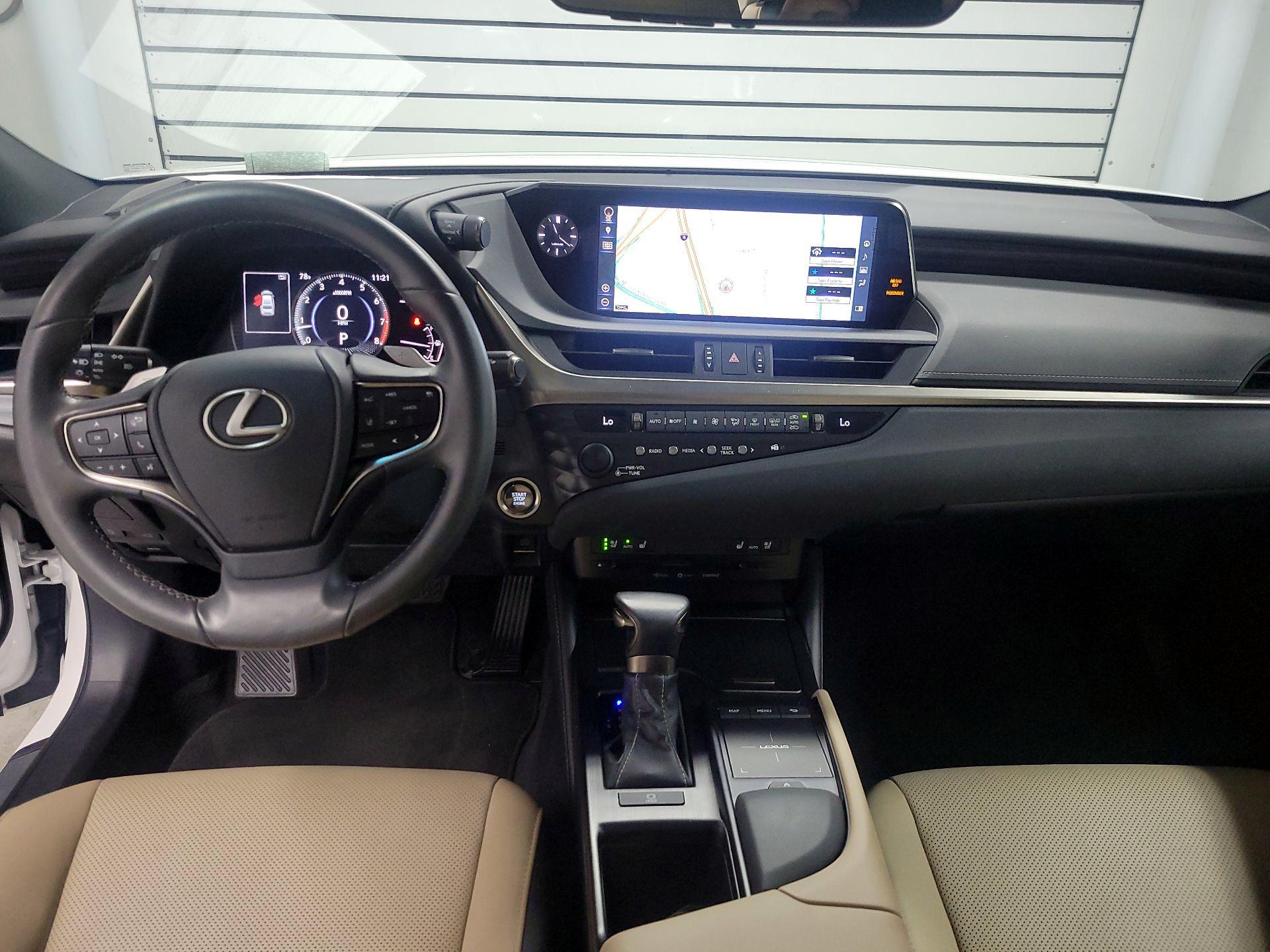 Thumbnail: 2019 Lexus ES - 9