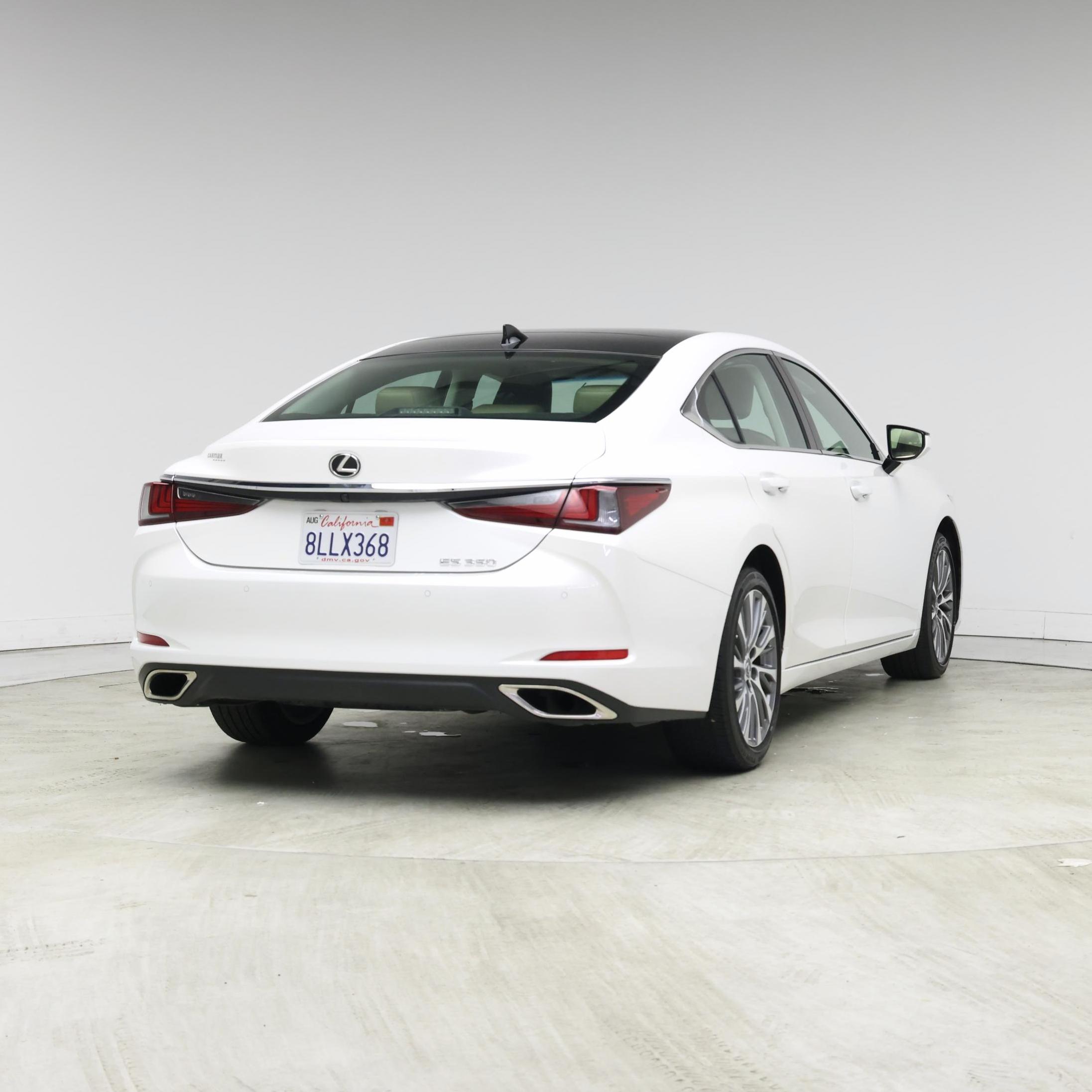 Thumbnail: 2019 Lexus ES - 8