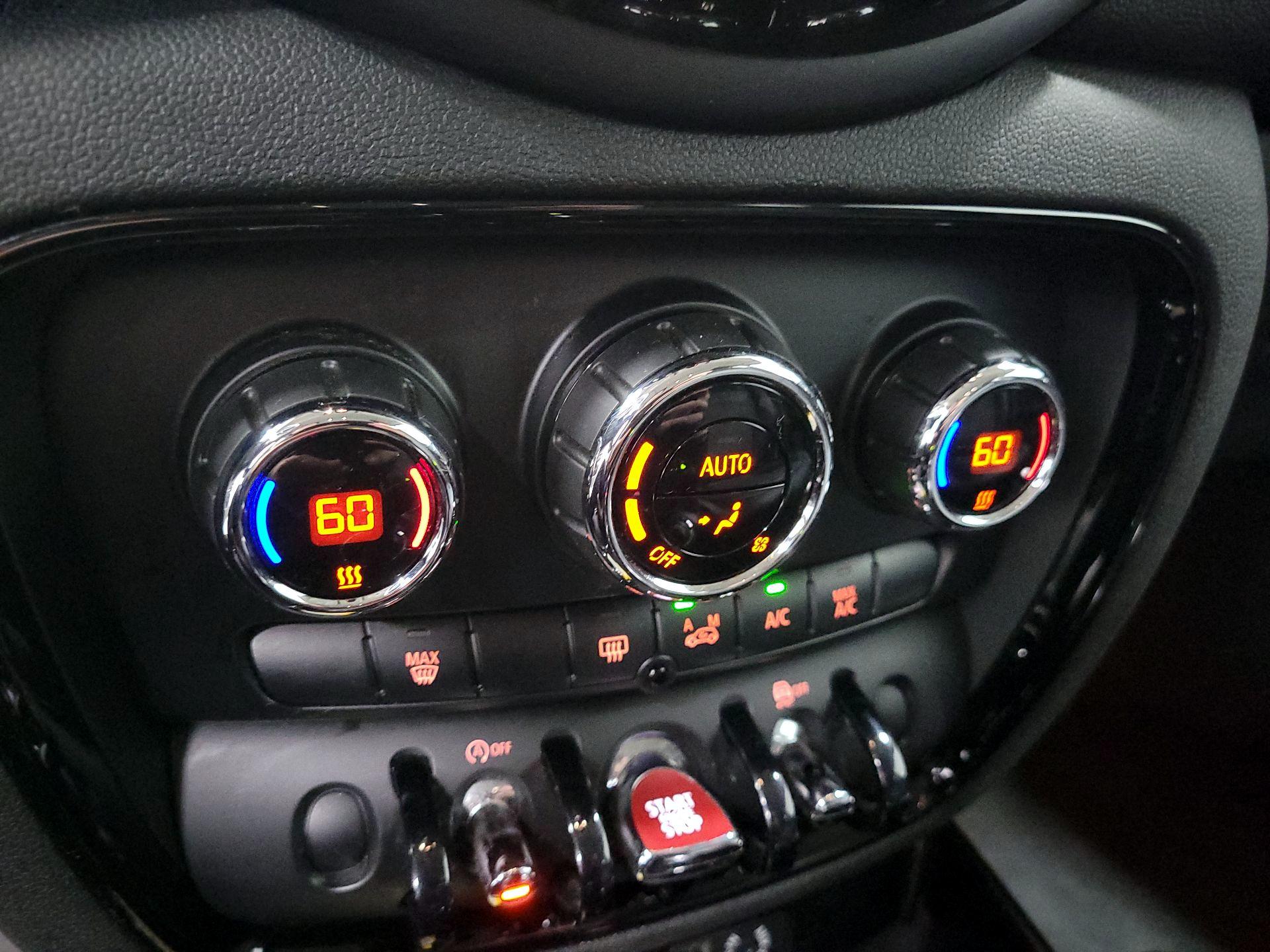 Thumbnail: 2016 MINI Cooper Clubman - 15