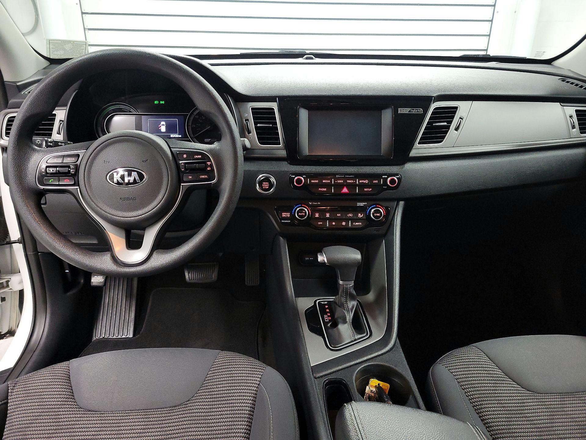 Thumbnail: 2018 Kia Niro - 9