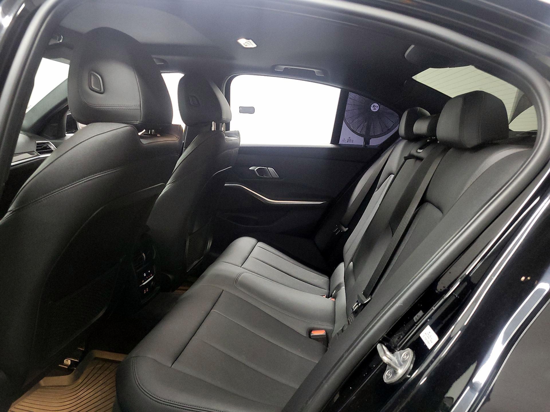 Thumbnail: 2020 BMW 3 Series - 17